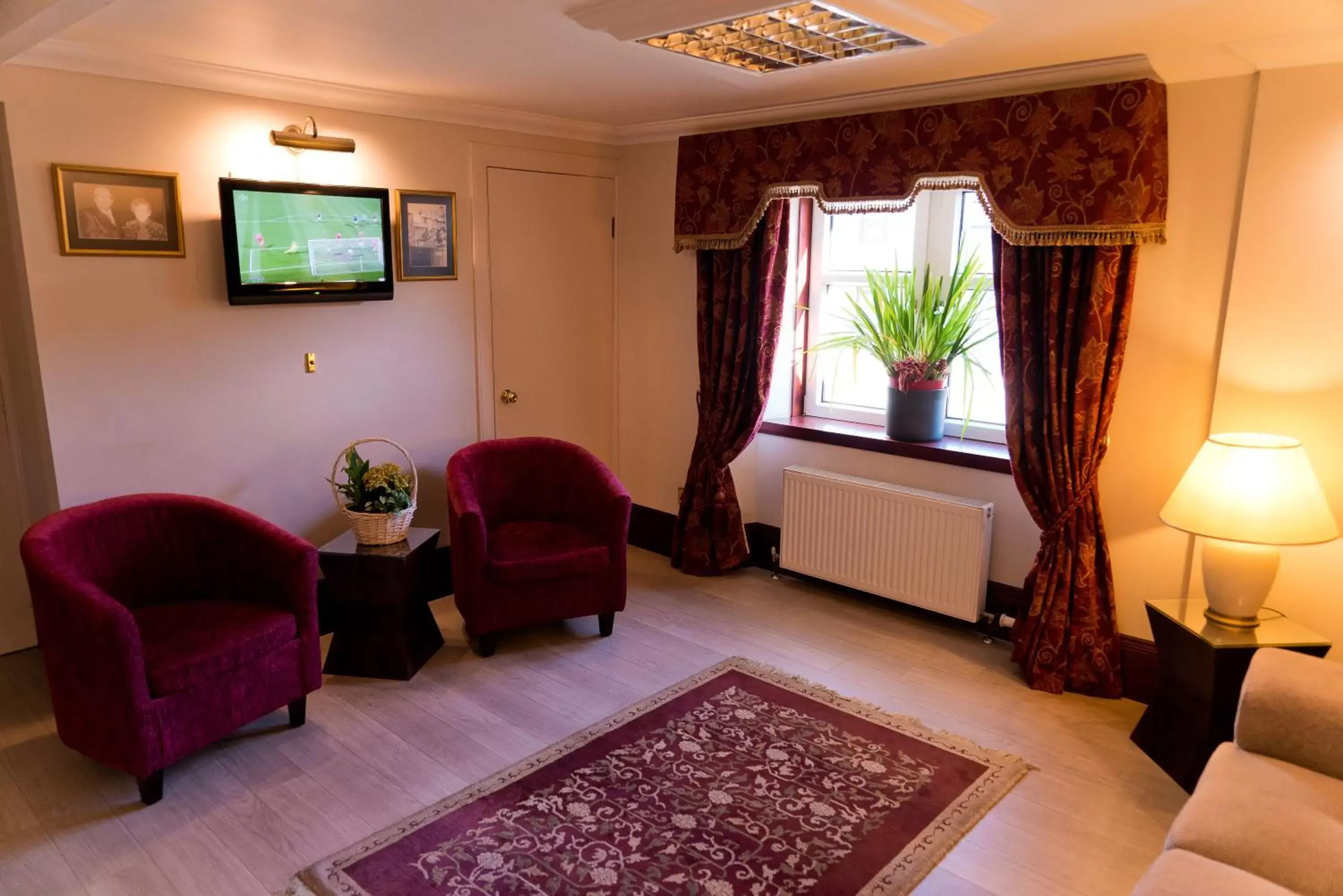 Area and facilities, Seating Area in Leys Hotel