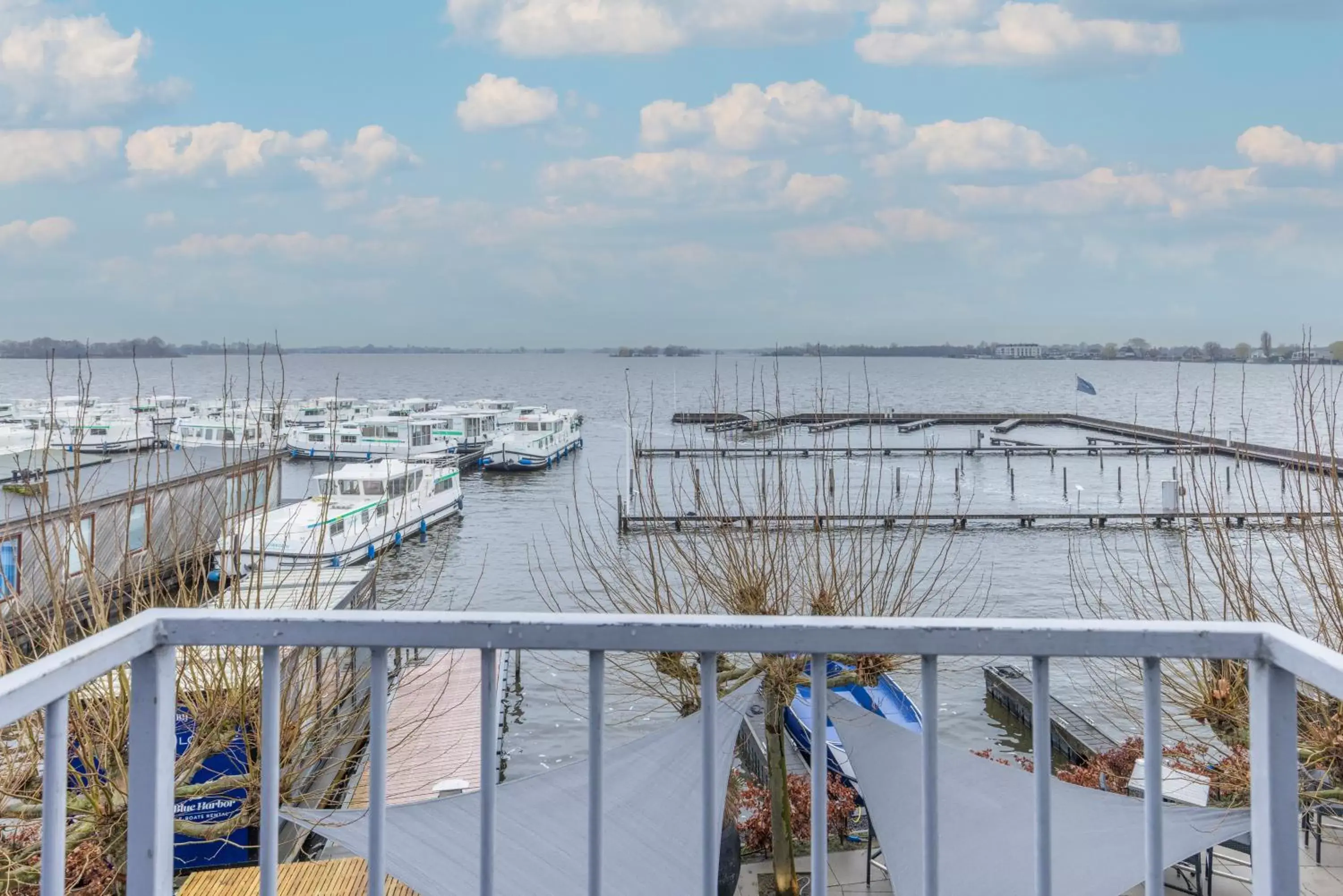 Location, Balcony/Terrace in Fletcher Hotel Restaurant Loosdrecht-Amsterdam