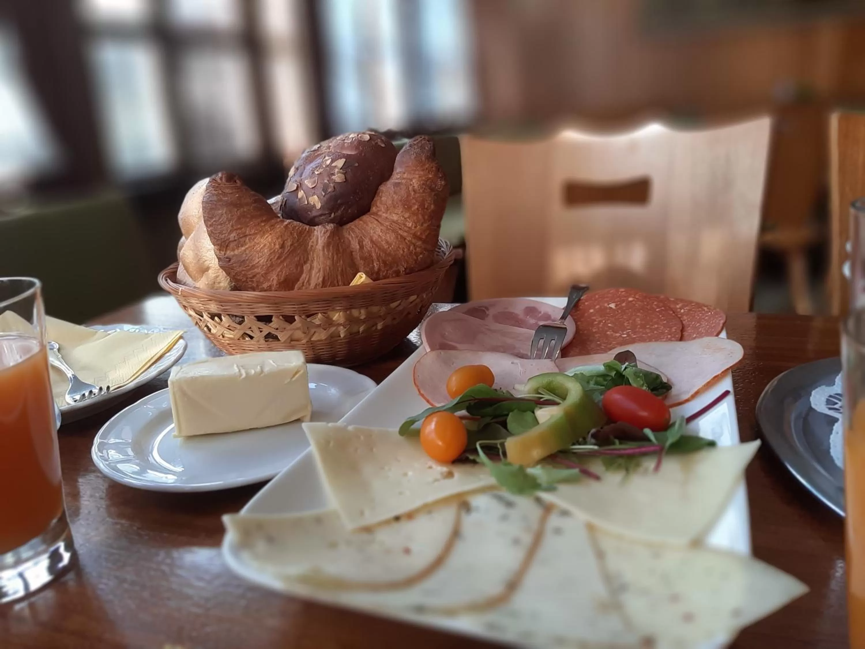 Breakfast in Hotel Haus Mühlbach