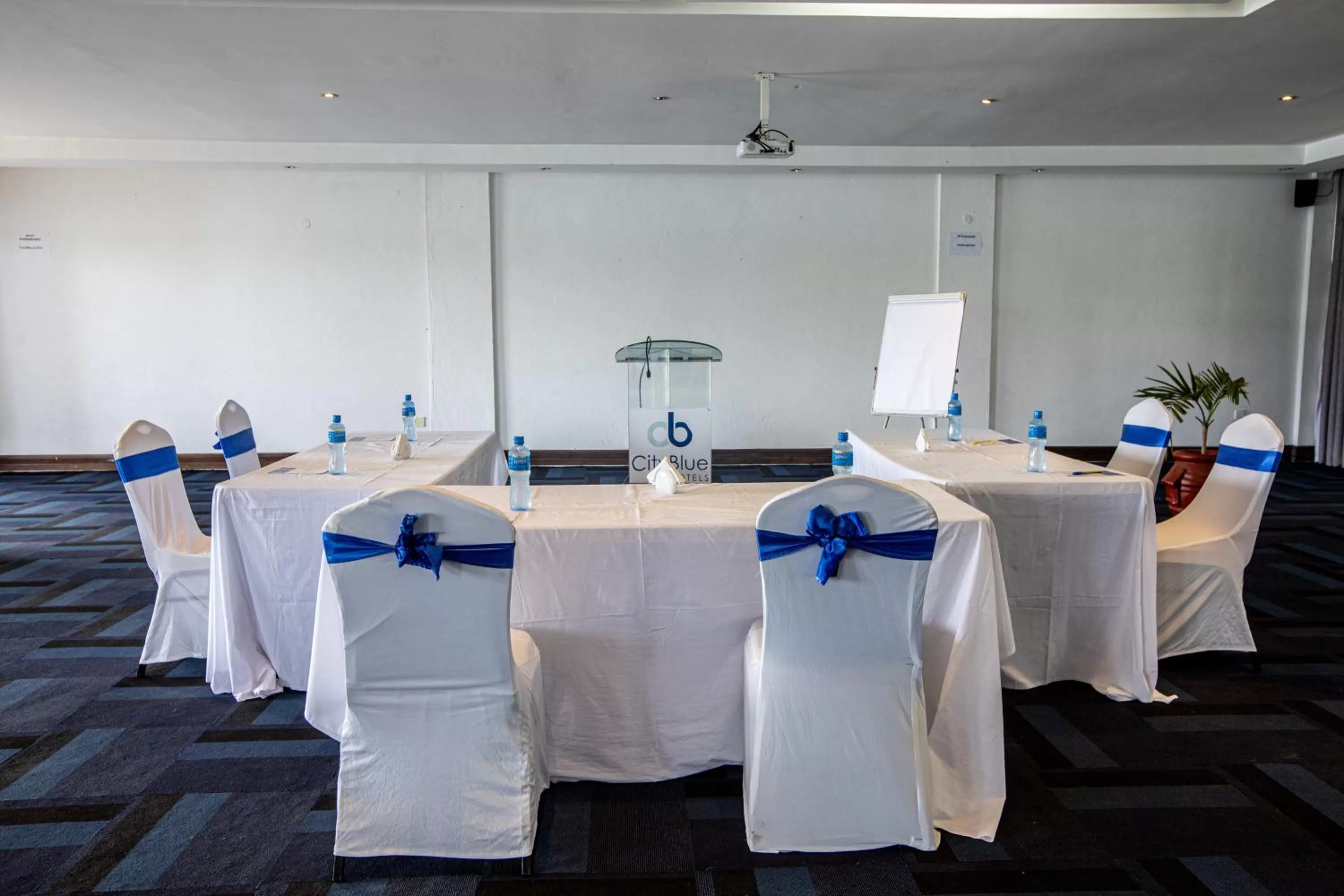 Meeting/conference room in CityBlue Creekside Hotel & Suites