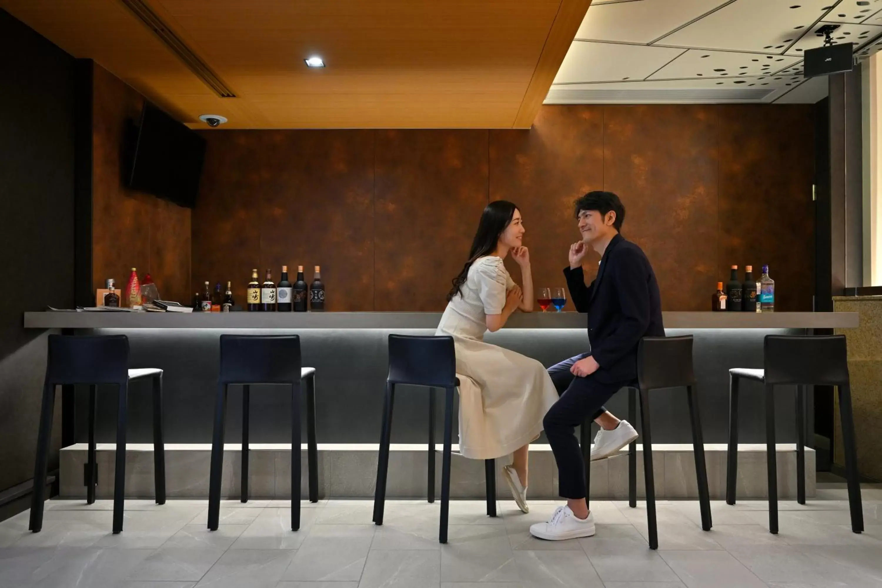 Lounge or bar in KAYA Kyoto Nijo Castle, BW Signature Collection by Best Western Lounge or bar in KAYA Kyoto Nijo Castle, BW Signature Collection by Best Western