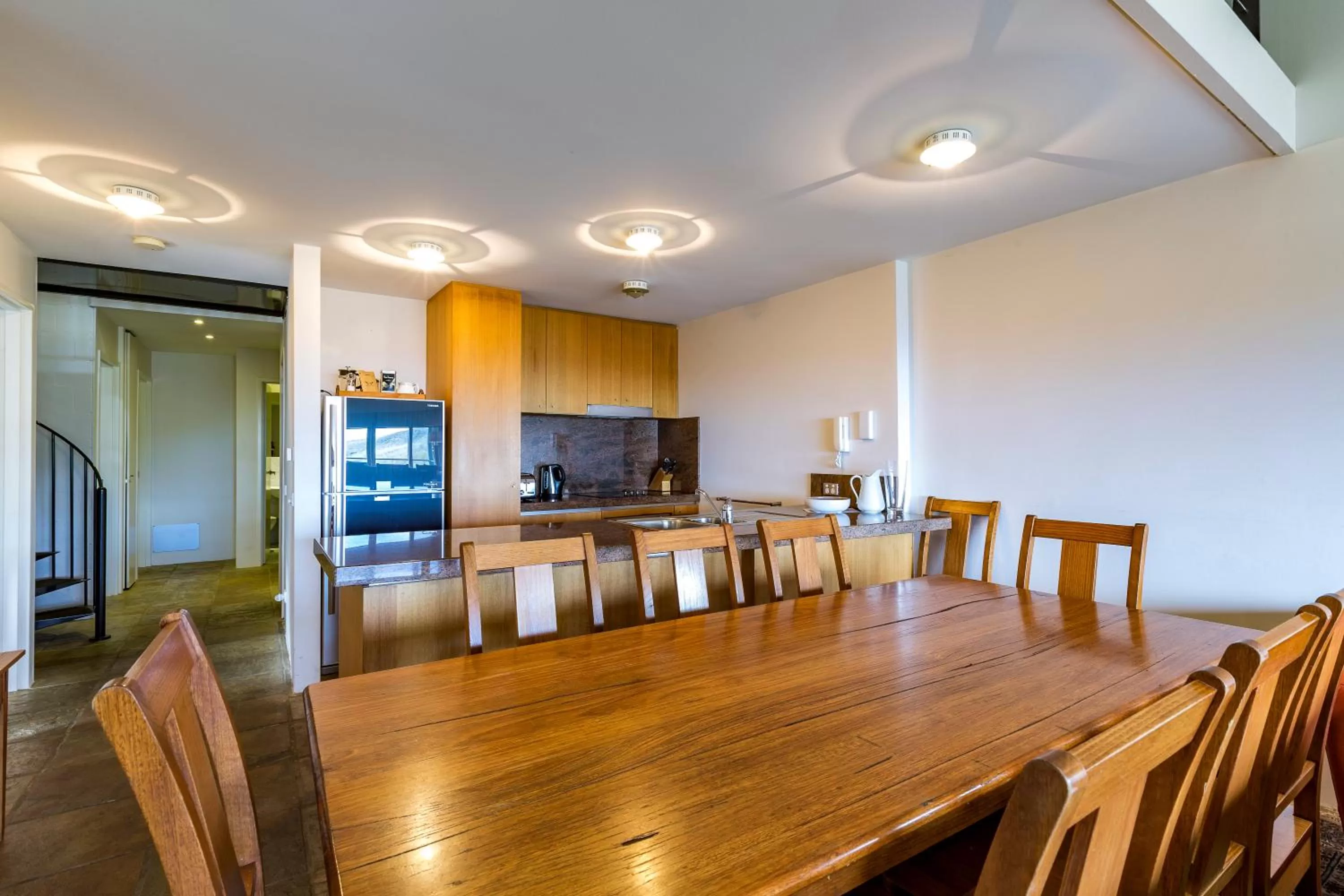 Living room in Alpine Woodsmoke Apartments