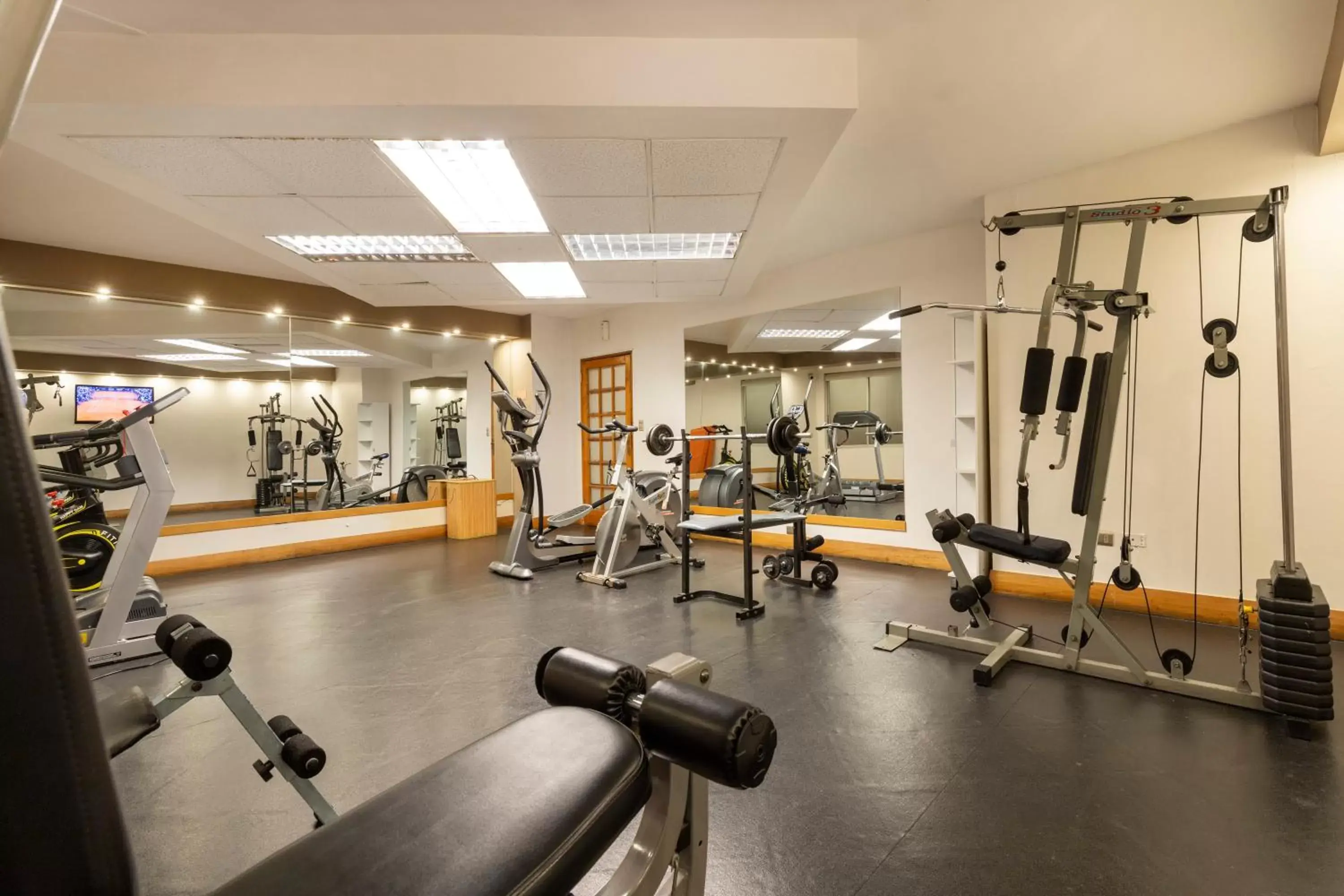 Property building, Fitness Center/Facilities in Best Western Marina Del Rey