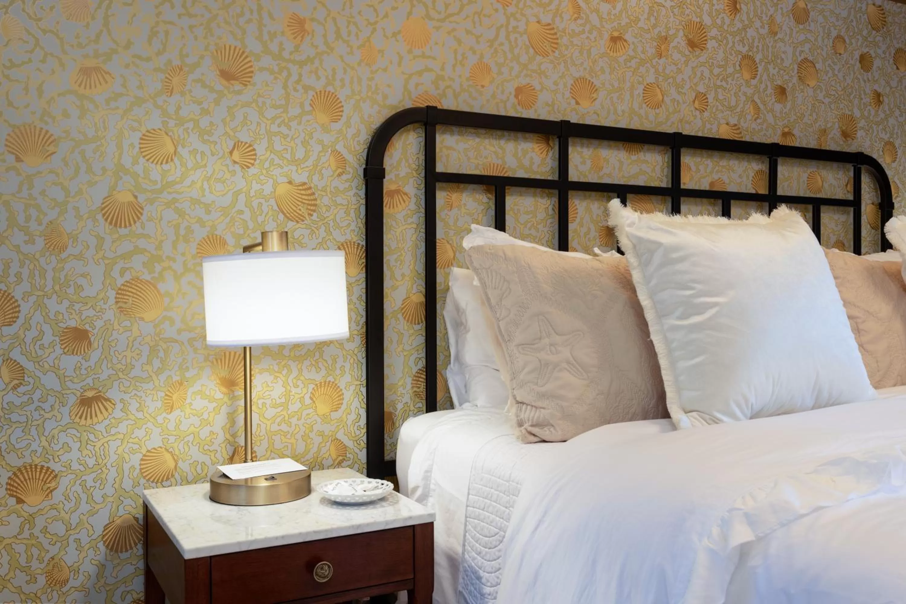 Bed in Mill Rose Inn