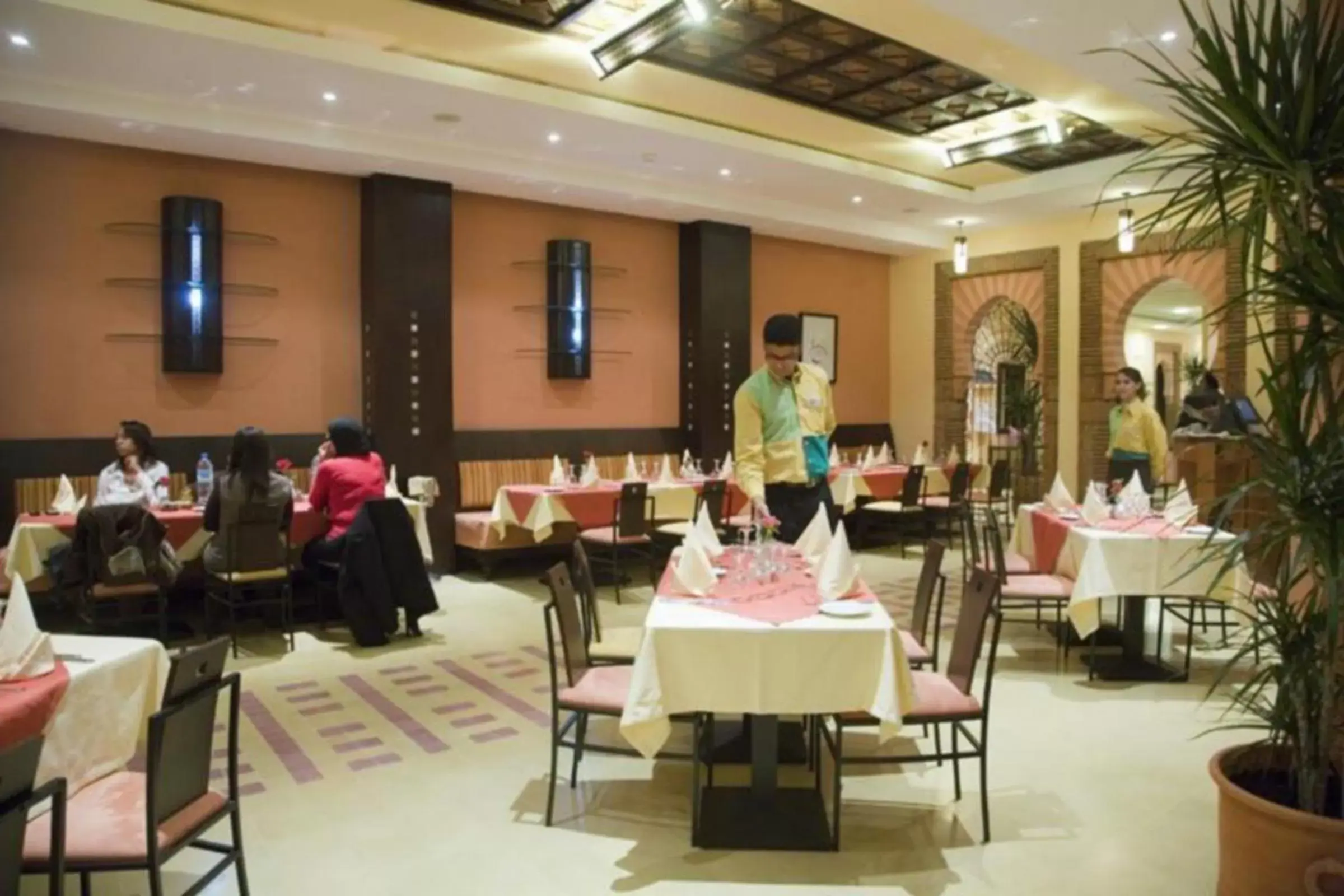 Restaurant/Places to Eat in Ibis Marrakech Palmeraie