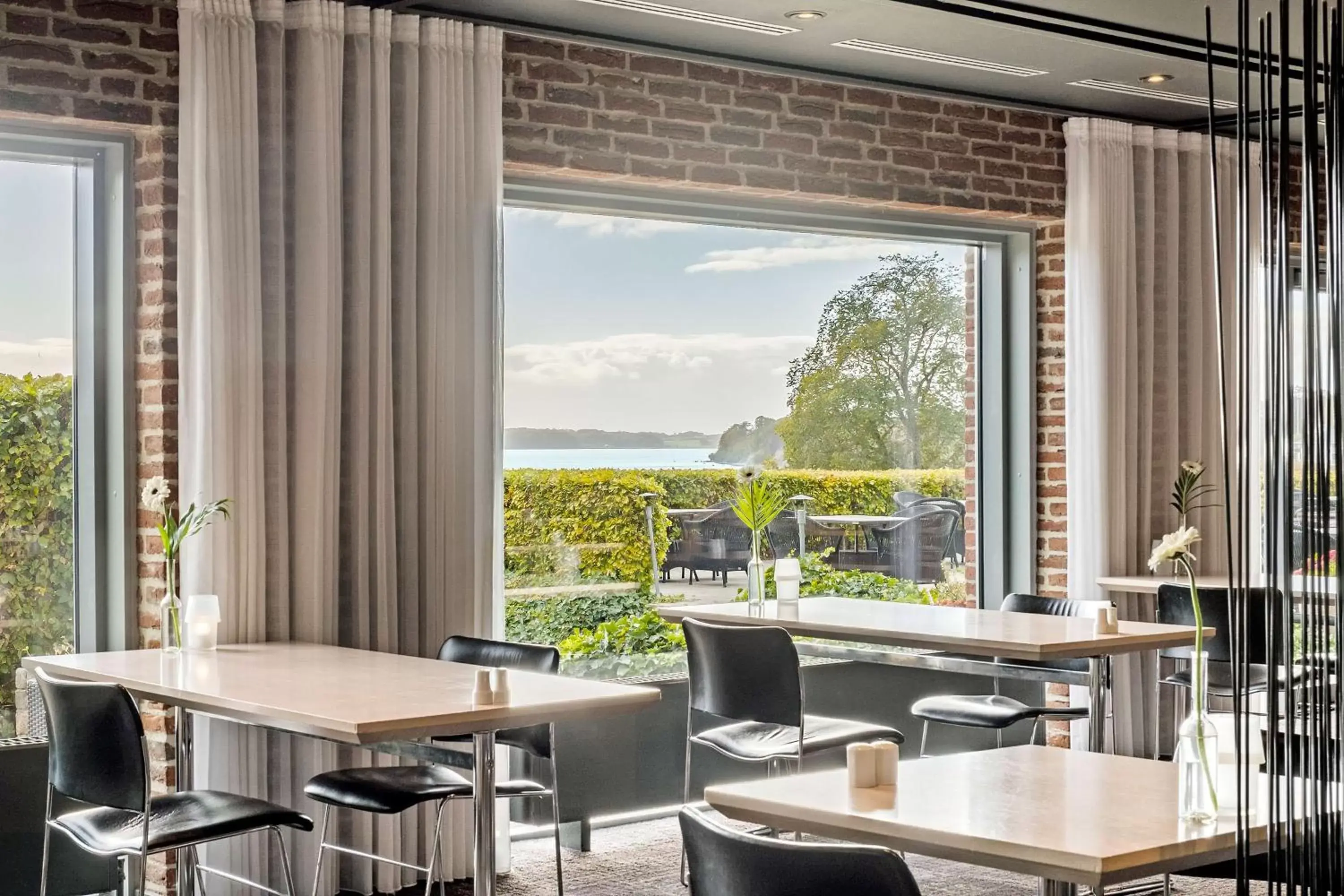 Restaurant/Places to Eat in Hotel Sonderborg Strand; Sure Hotel Collection by Best Western