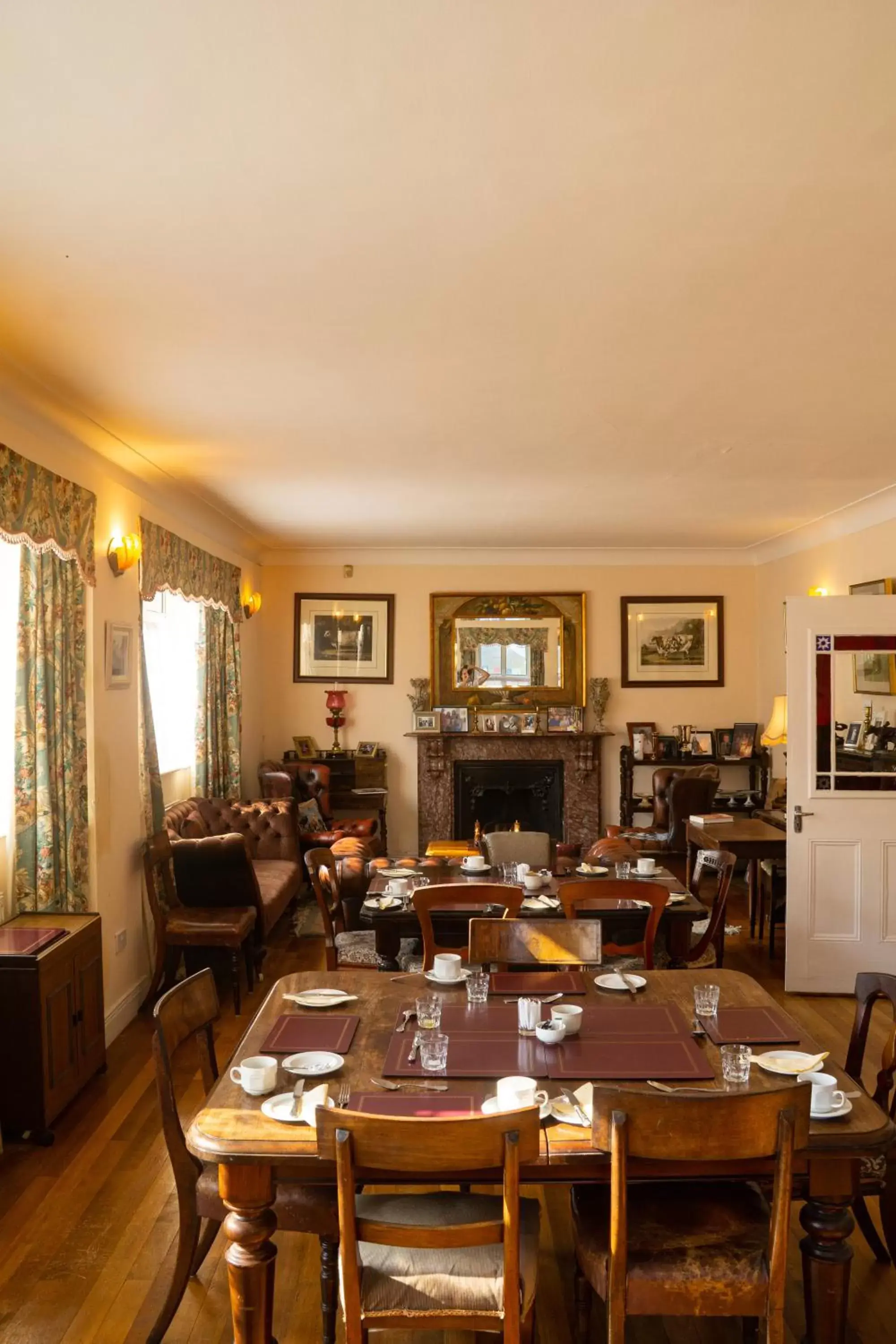 Seating area, Restaurant/Places to Eat in Tynte House