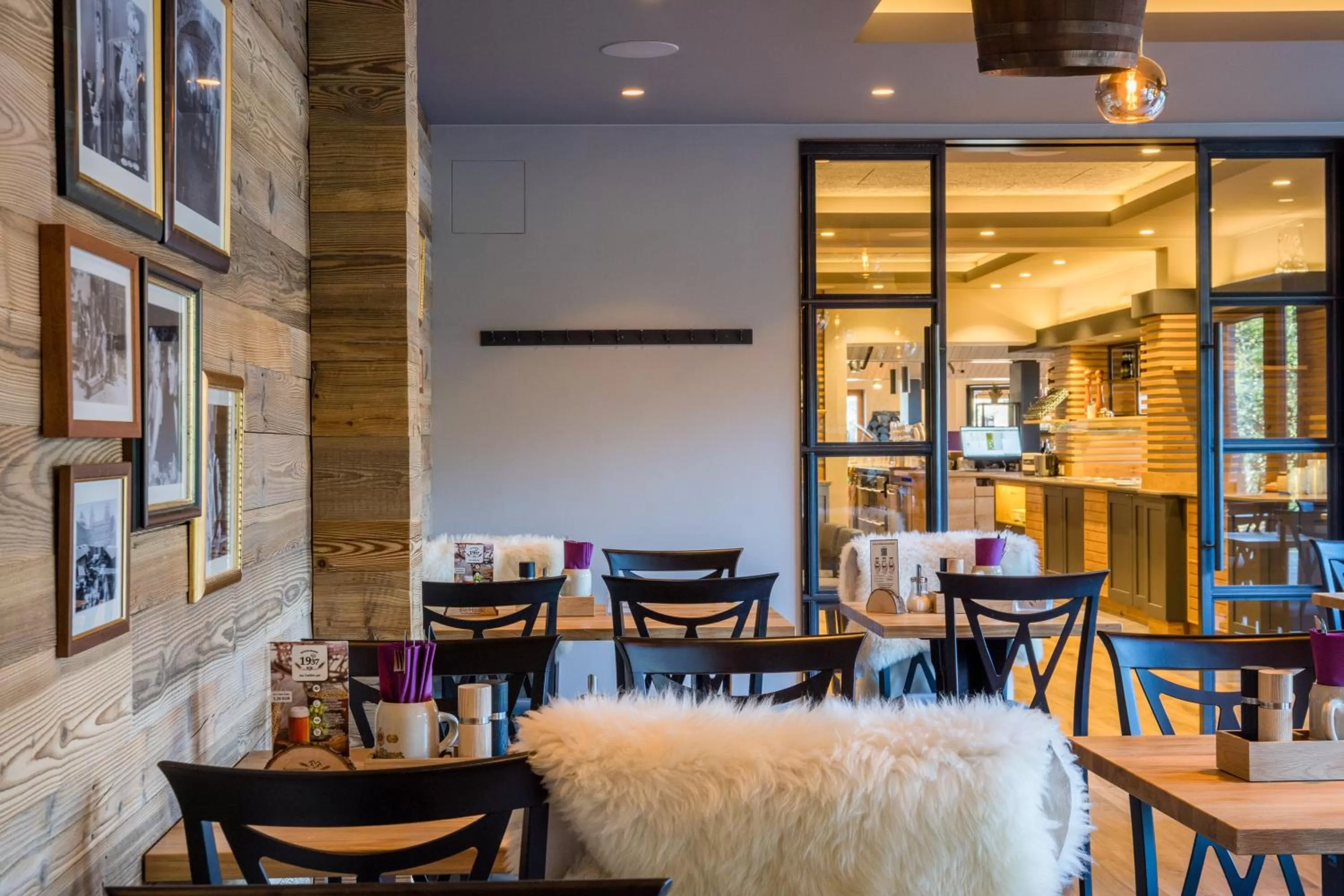 Restaurant/places to eat in Hotel Bockelmann