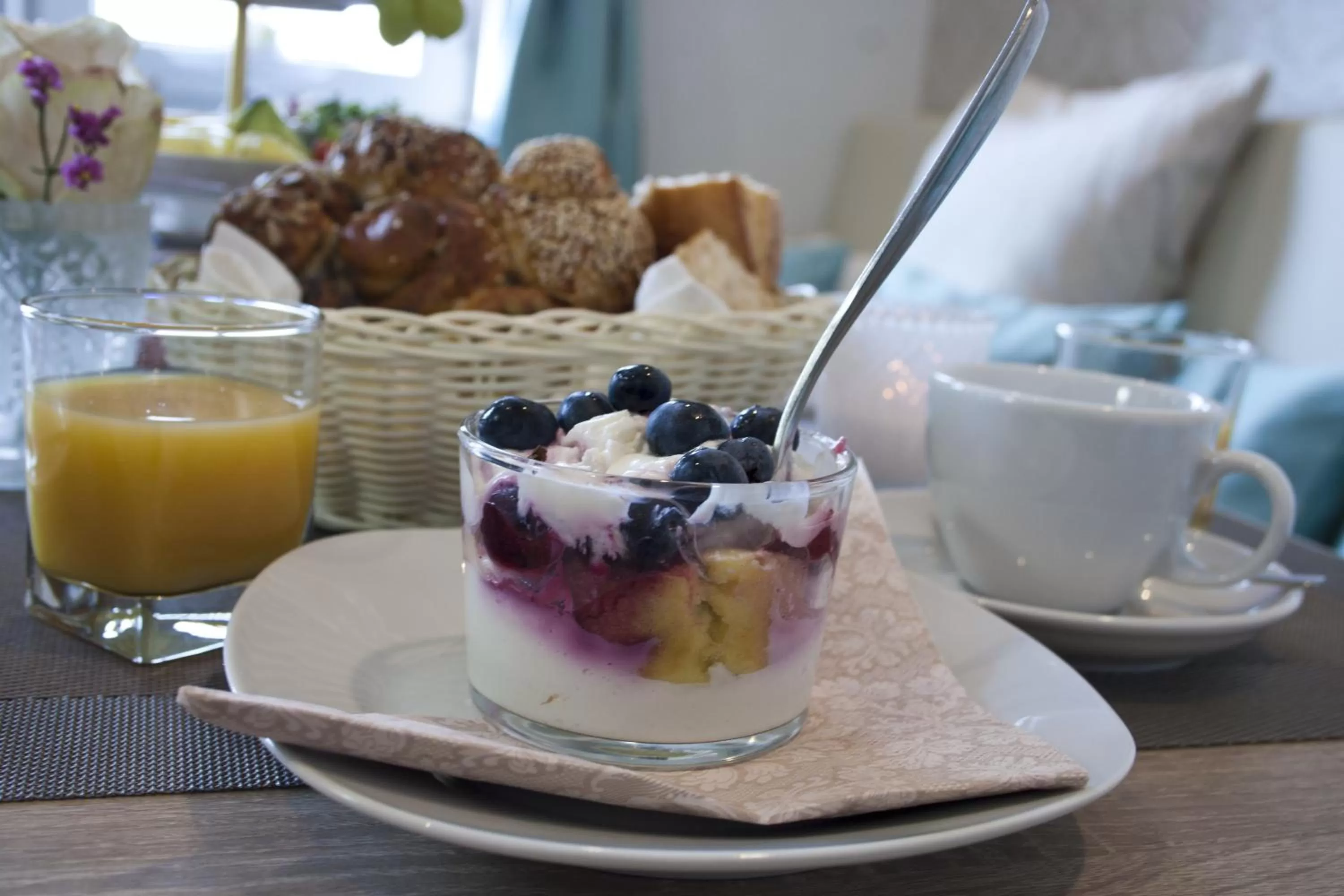 Food and drinks in Hotel Claro Garni