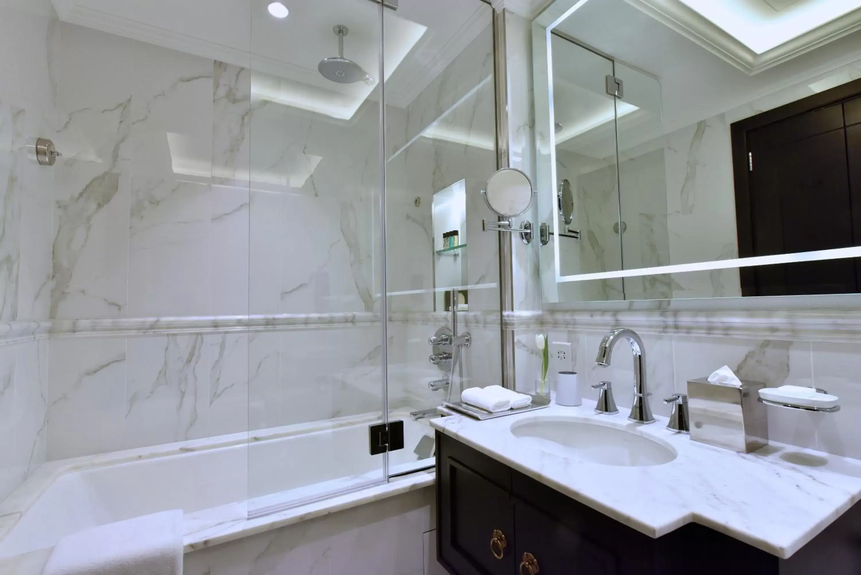 Toilet, Bathroom in Mövenpick Hotel Bahrain