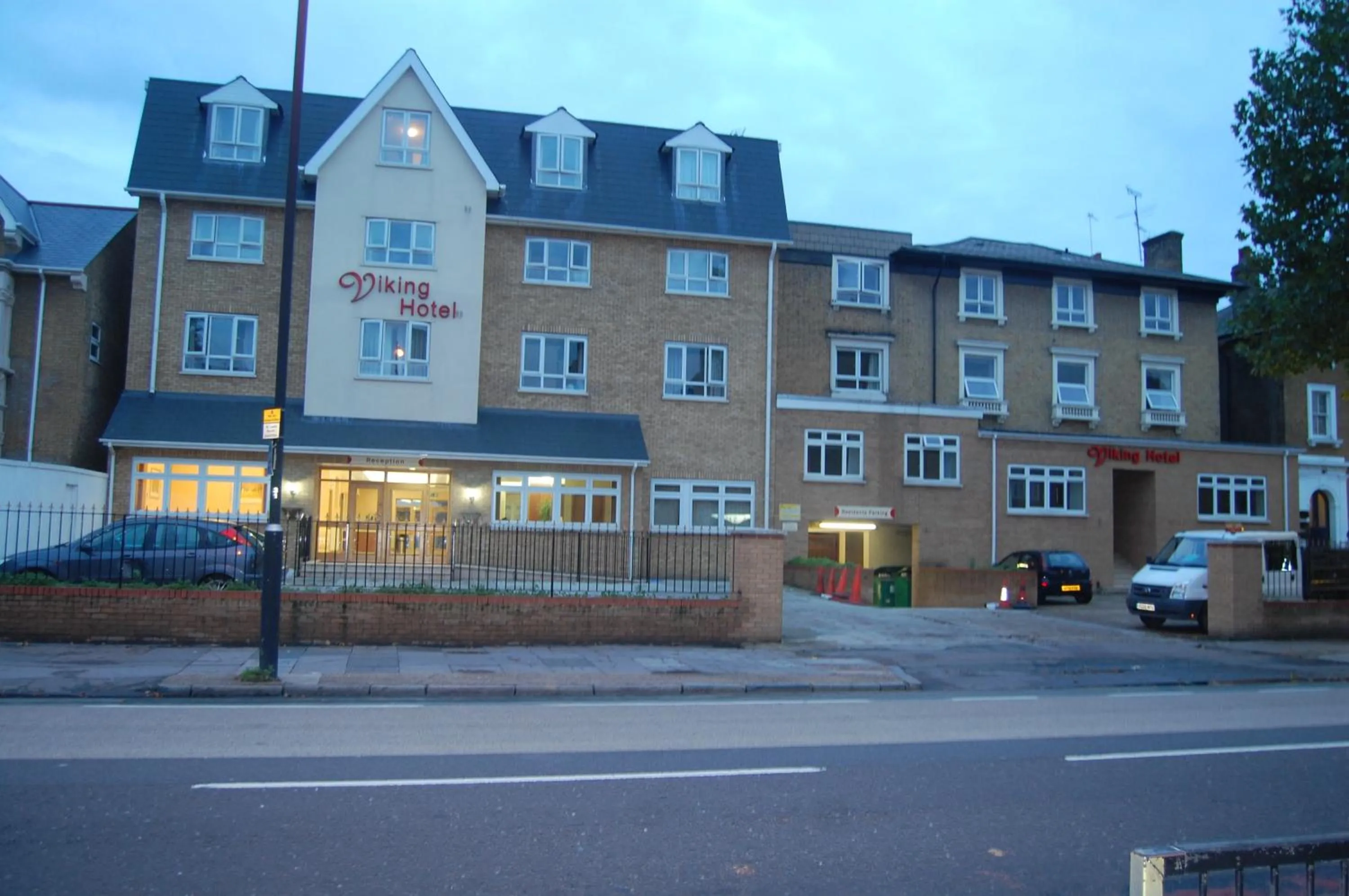 Facade/entrance in Viking Hotel