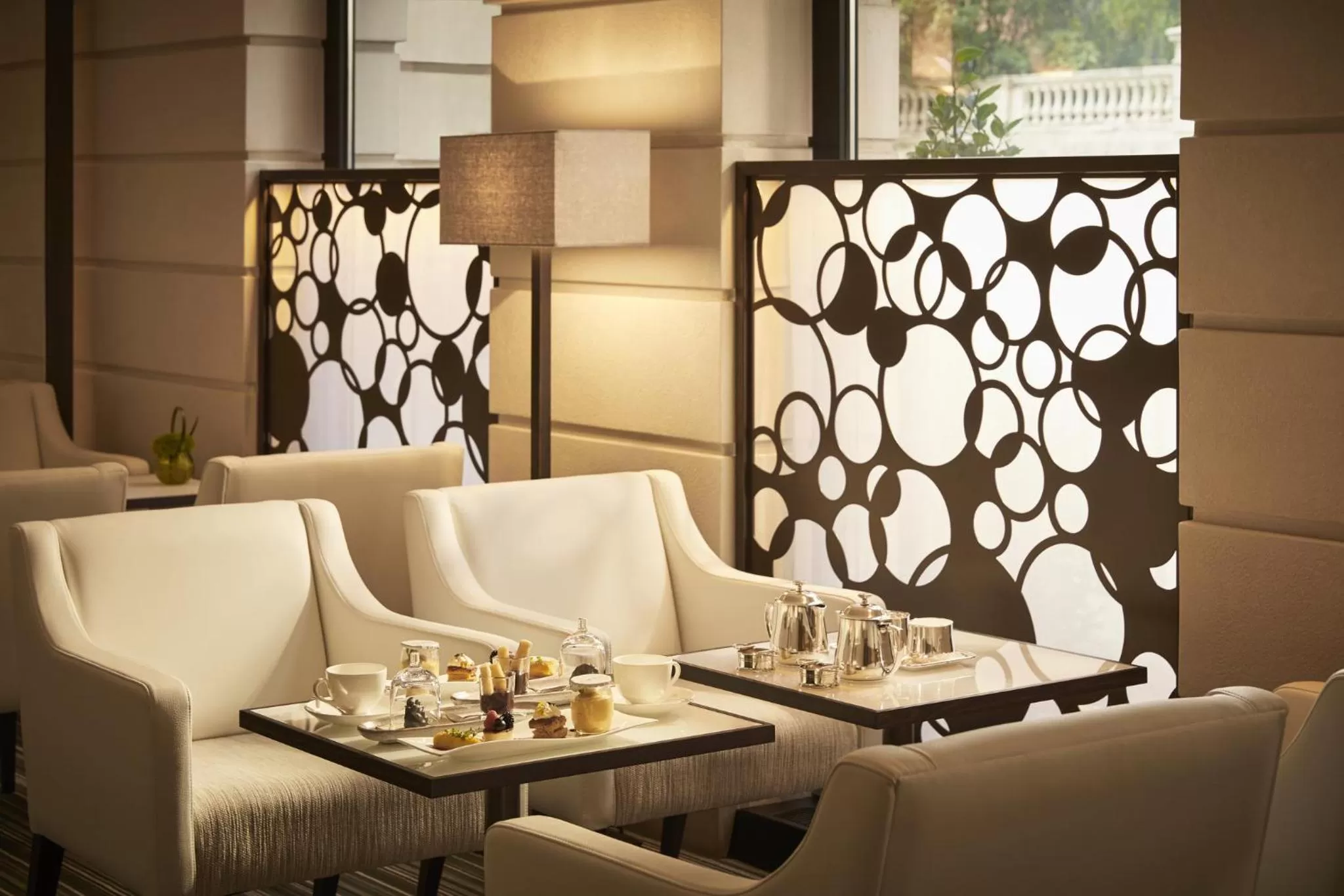 Restaurant/places to eat in COMO The Halkin