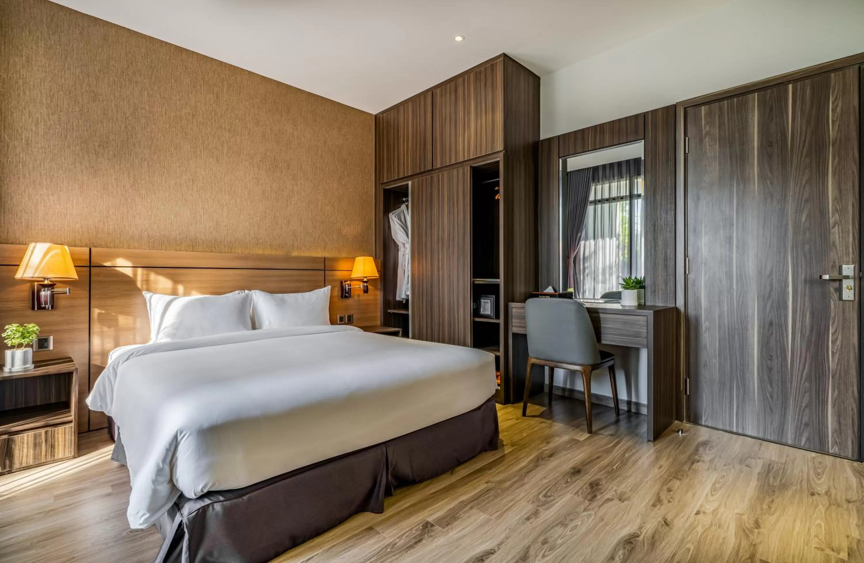 Bedroom, Bed in The Cap Hotel