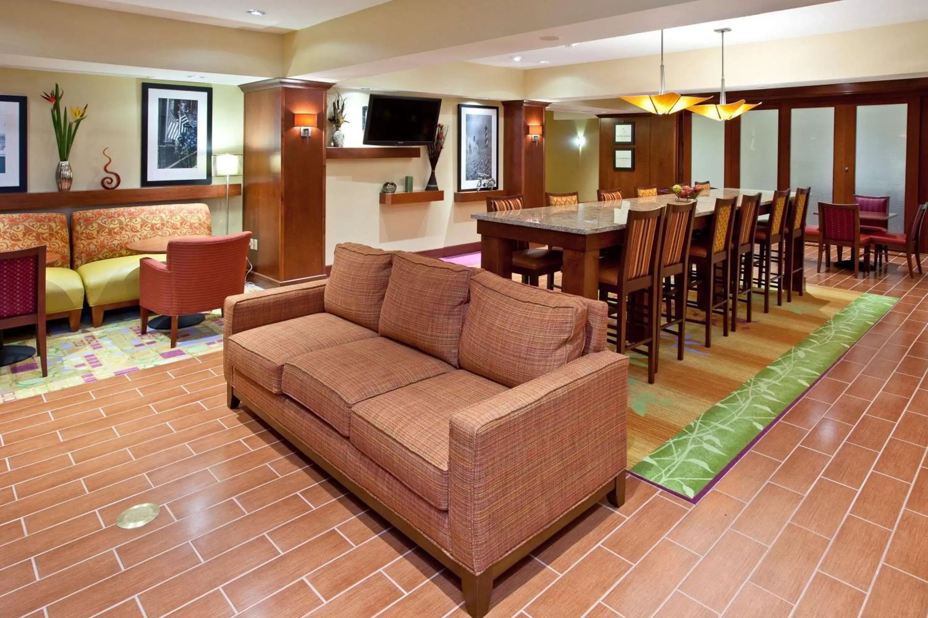 Lobby or reception, Lounge/Bar in Hampton Inn Detroit/Auburn Hills-North