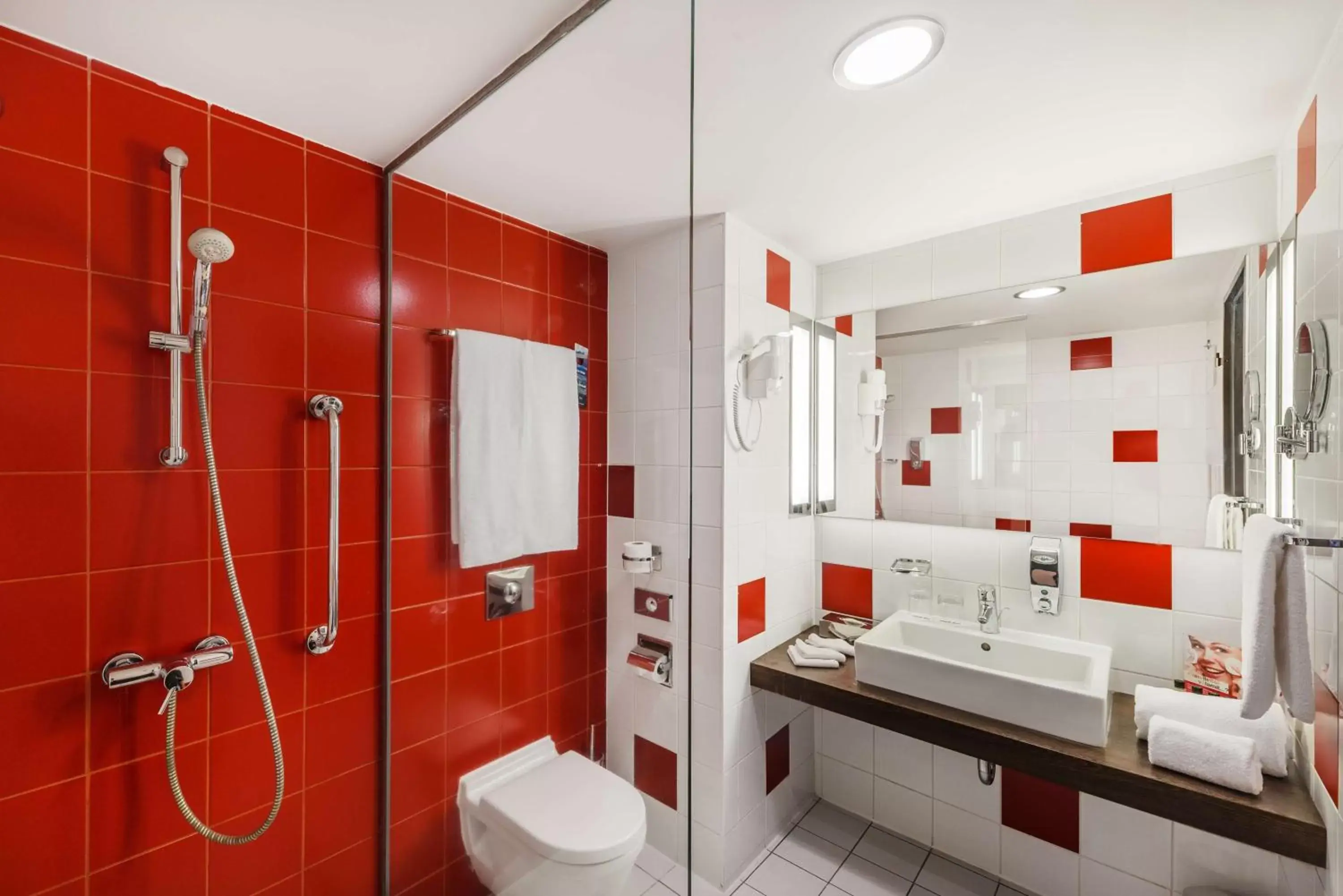 Bathroom in Park Inn by Radisson Sarvar Resort & Spa