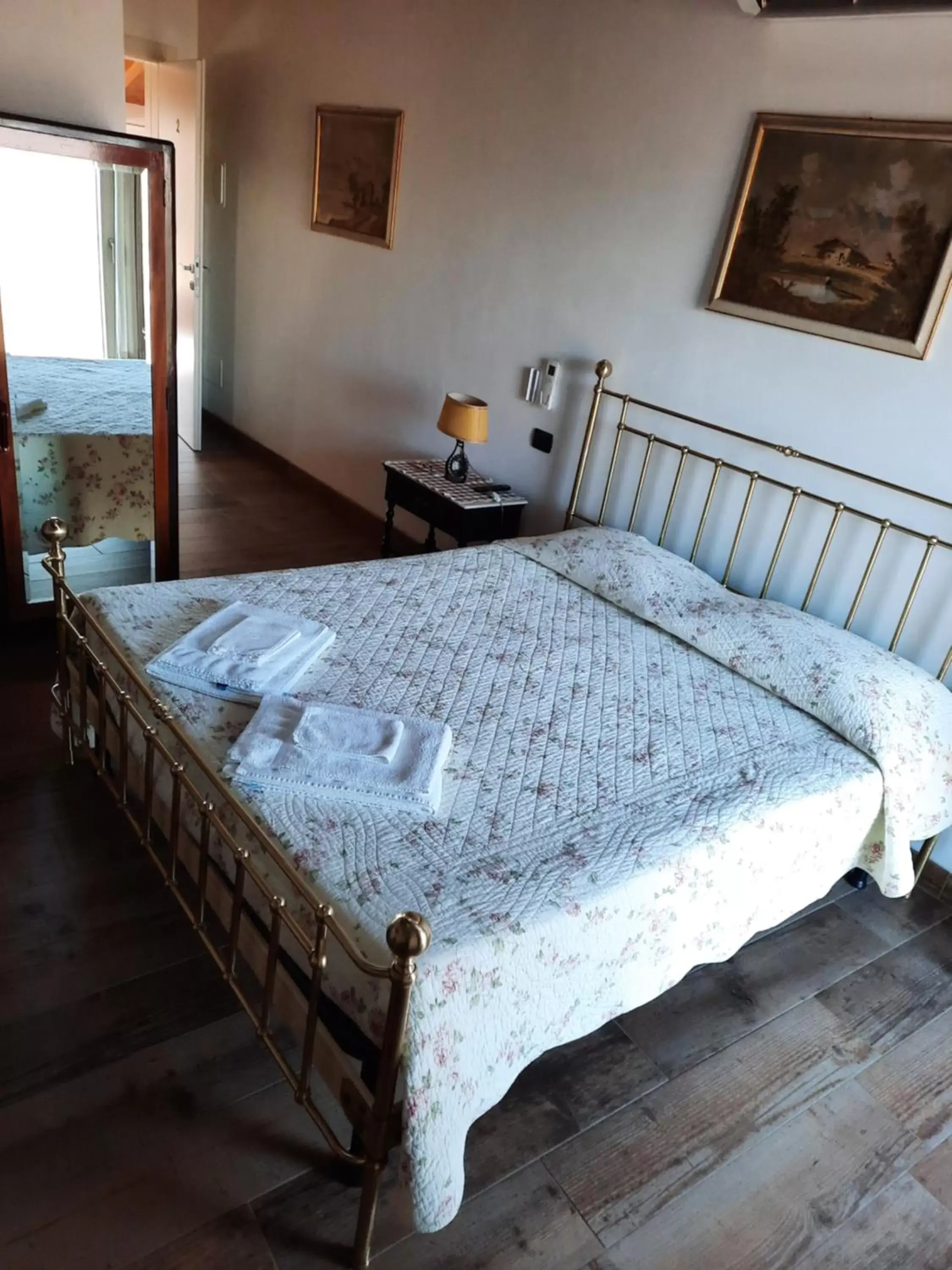 Bedroom, Bed in B&B Casa Santa Lucia