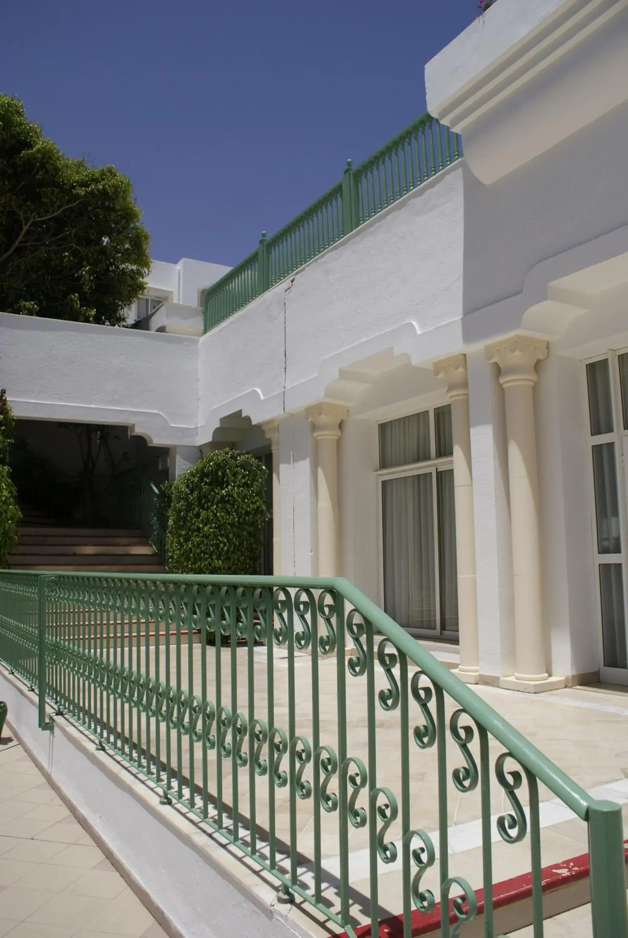 Property building, Balcony/Terrace in El Mouradi Mahdia