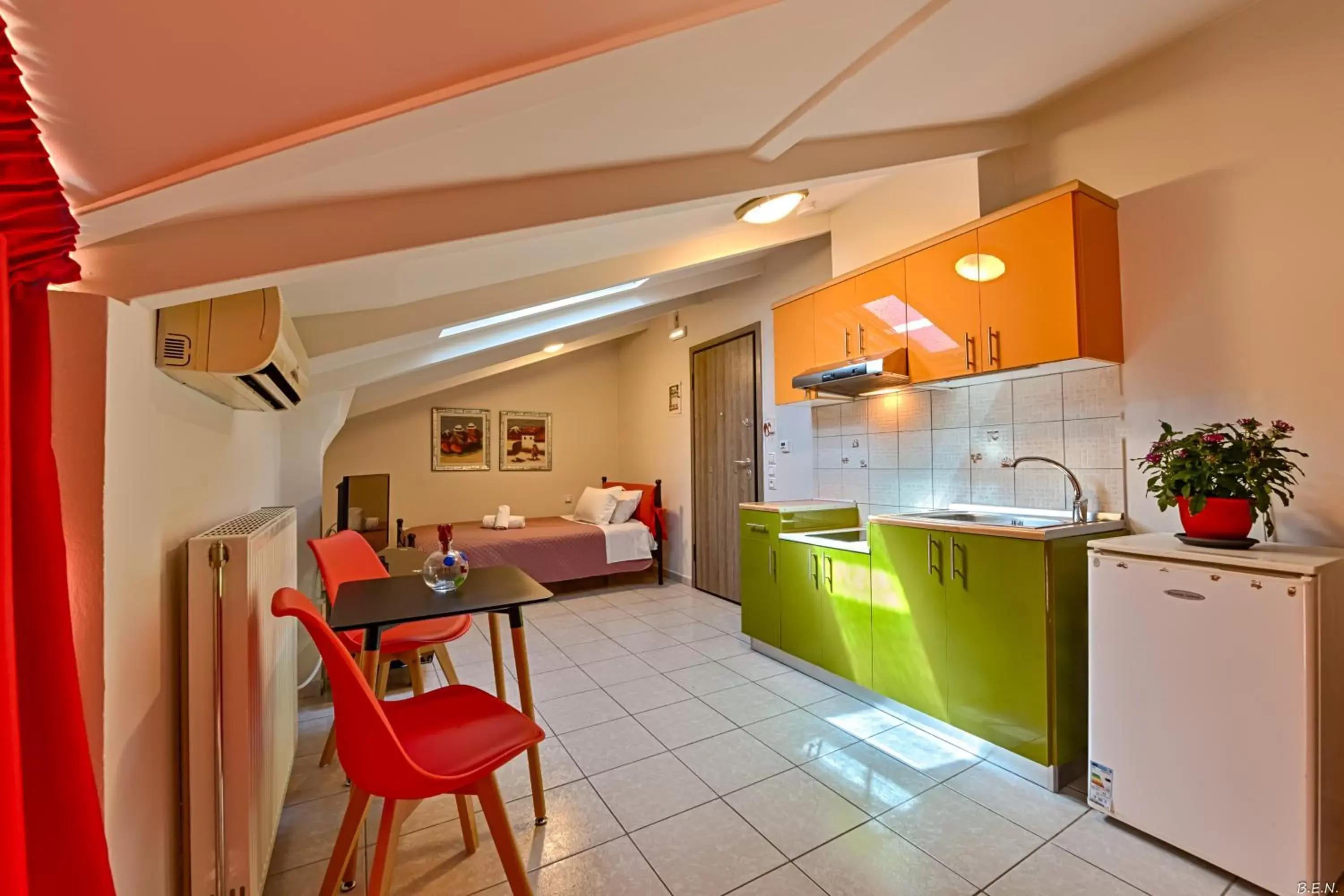 Kitchen or kitchenette, Kitchen/Kitchenette in Alexia's Apartments