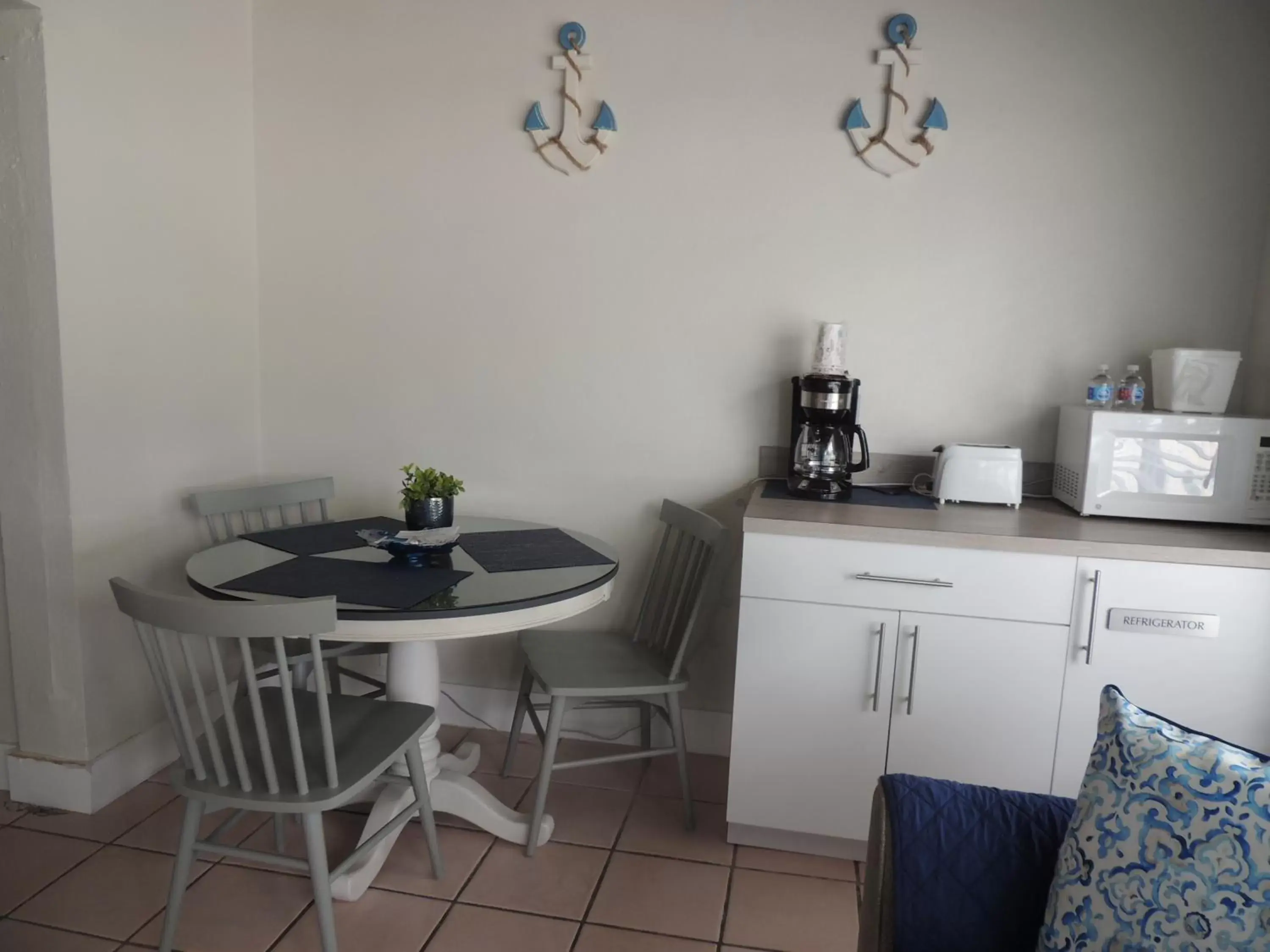 Dining Area in Sands of Islamorada