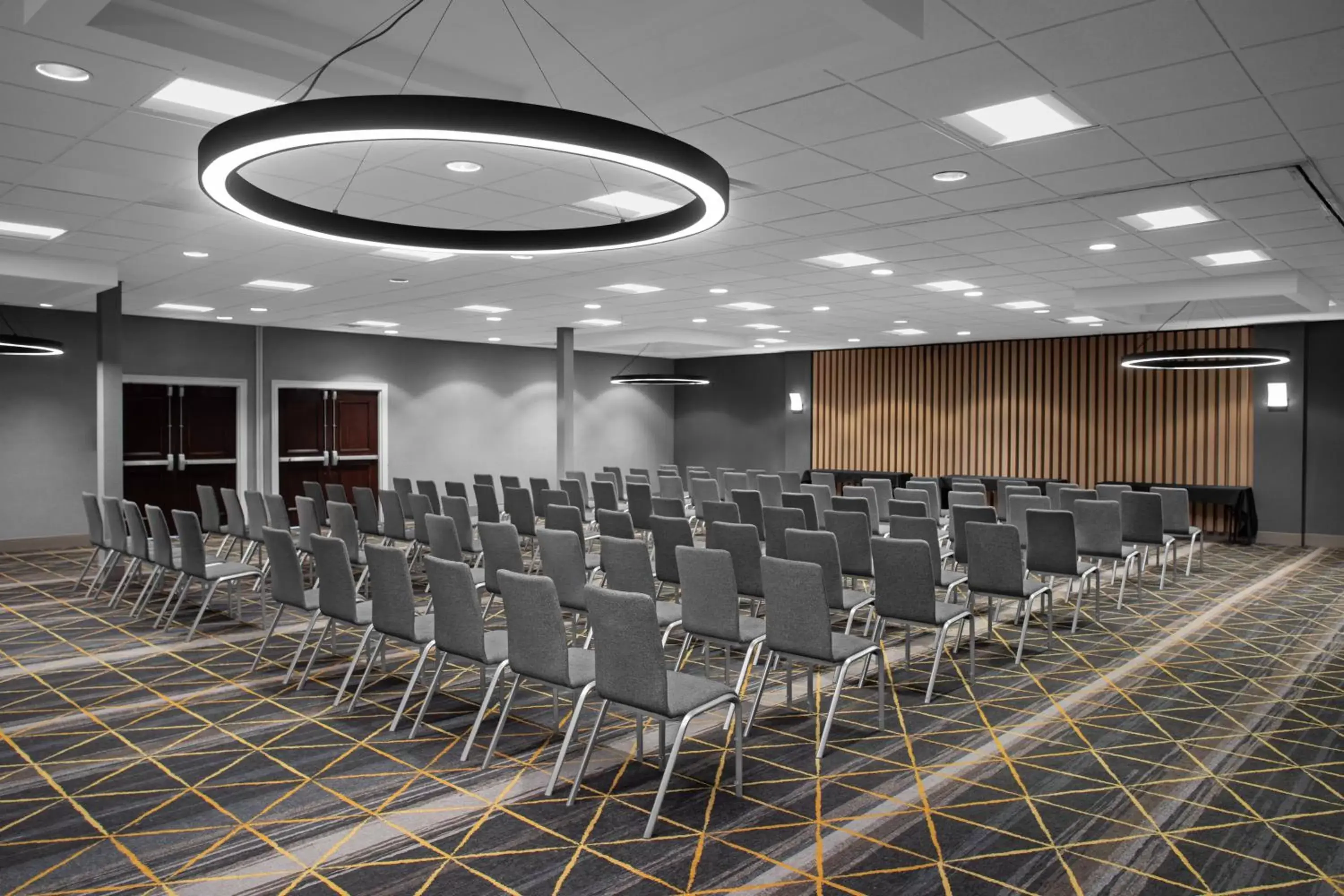 Meeting/conference room in Holiday Inn Hasbrouck Heights-Meadowlands, an IHG Hotel