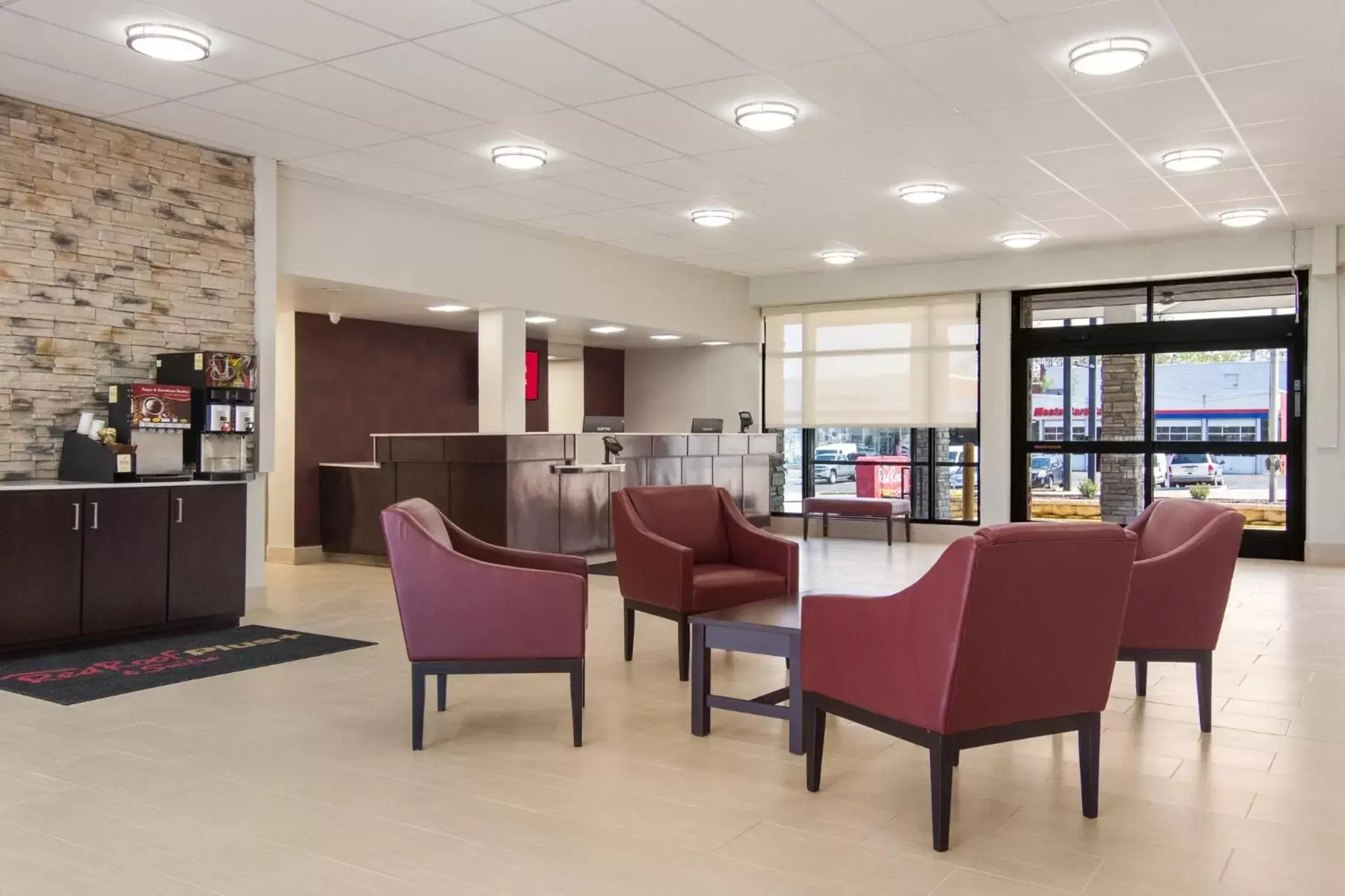 Lobby or reception in Red Roof Inn PLUS & Suites Erie