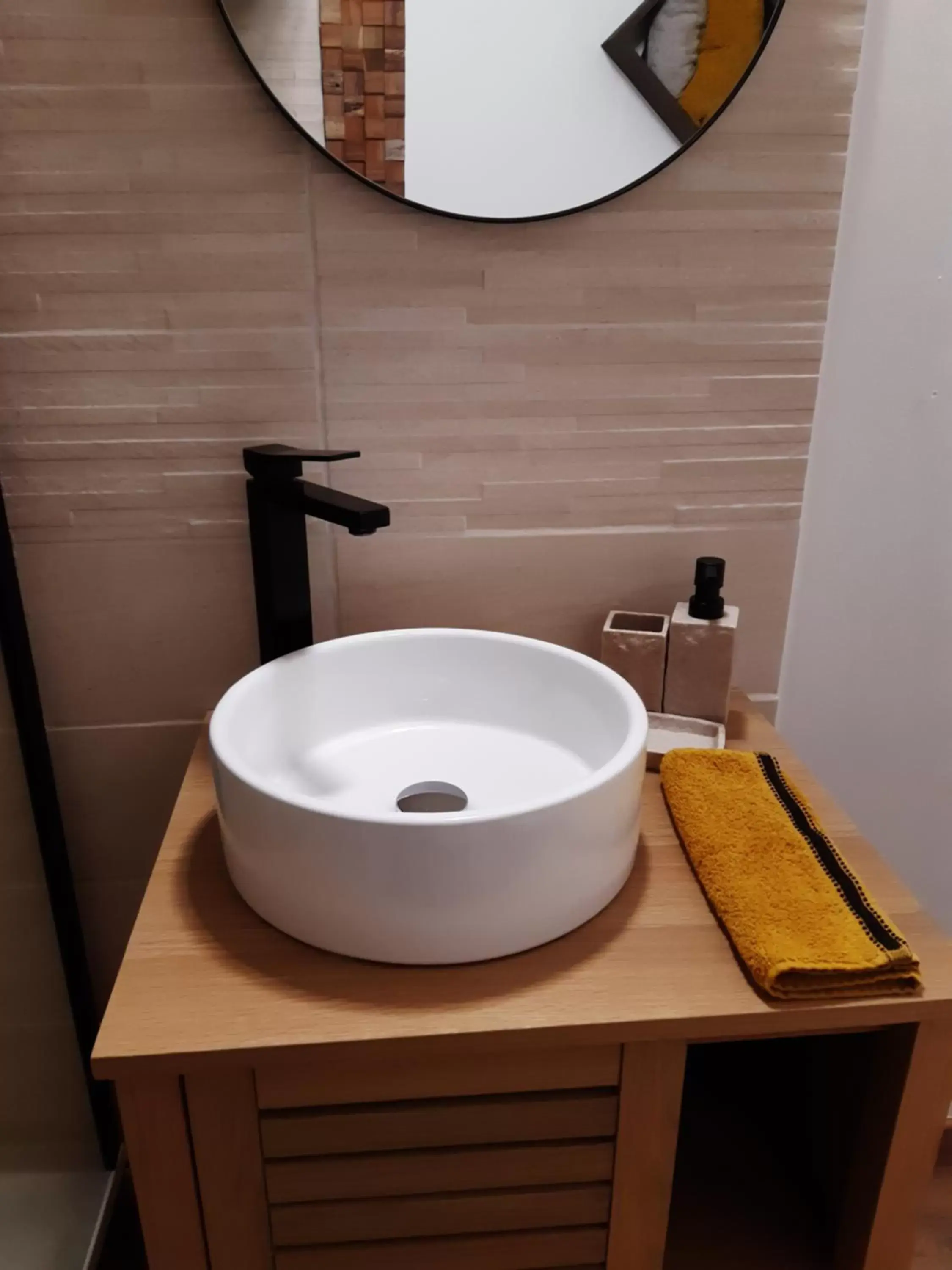 Bathroom in Au Charme de l'Eure