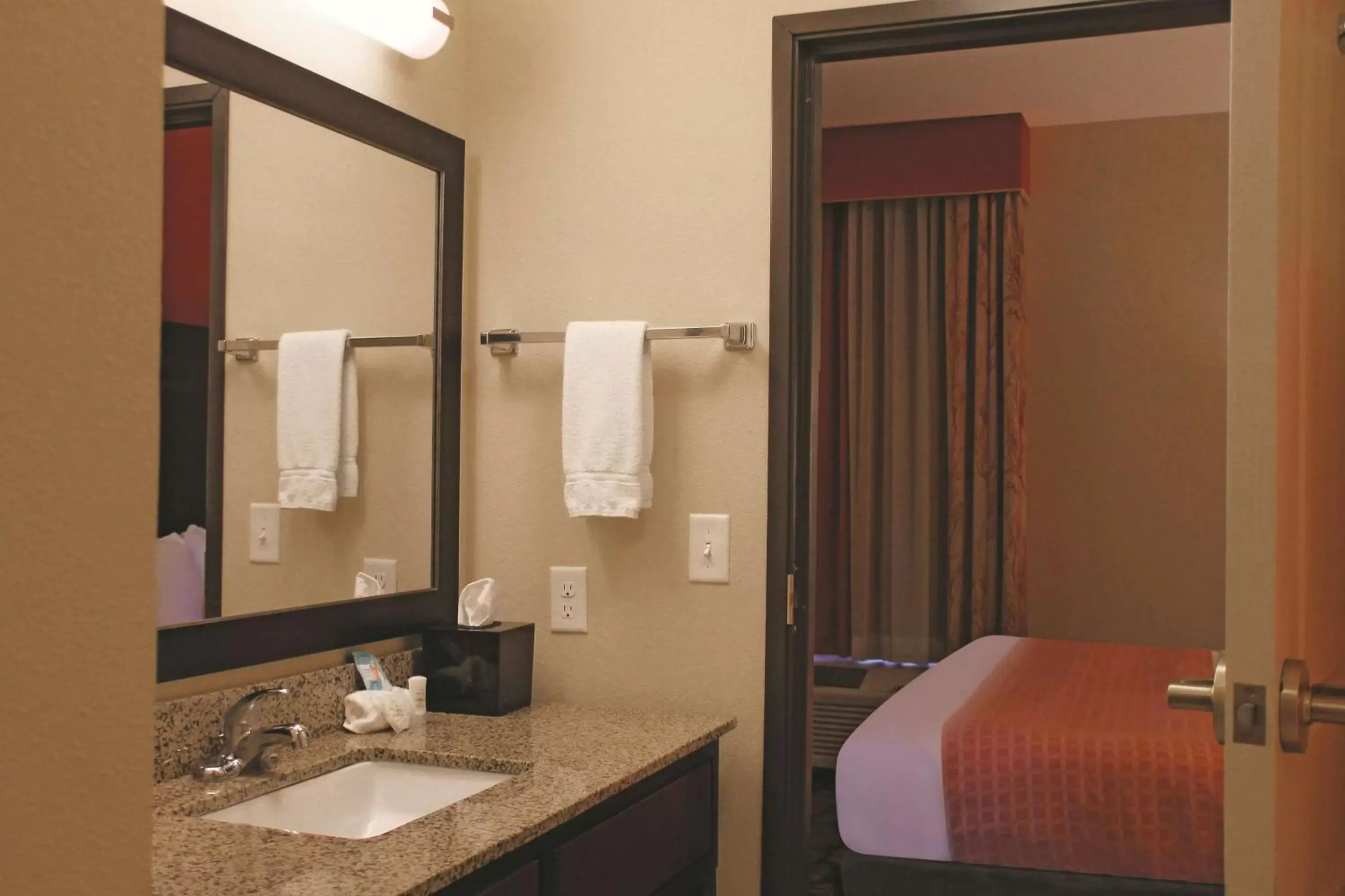 King Room with Sofa Bed in La Quinta by Wyndham Pecos King Room with Sofa Bed in La Quinta by Wyndham Pecos