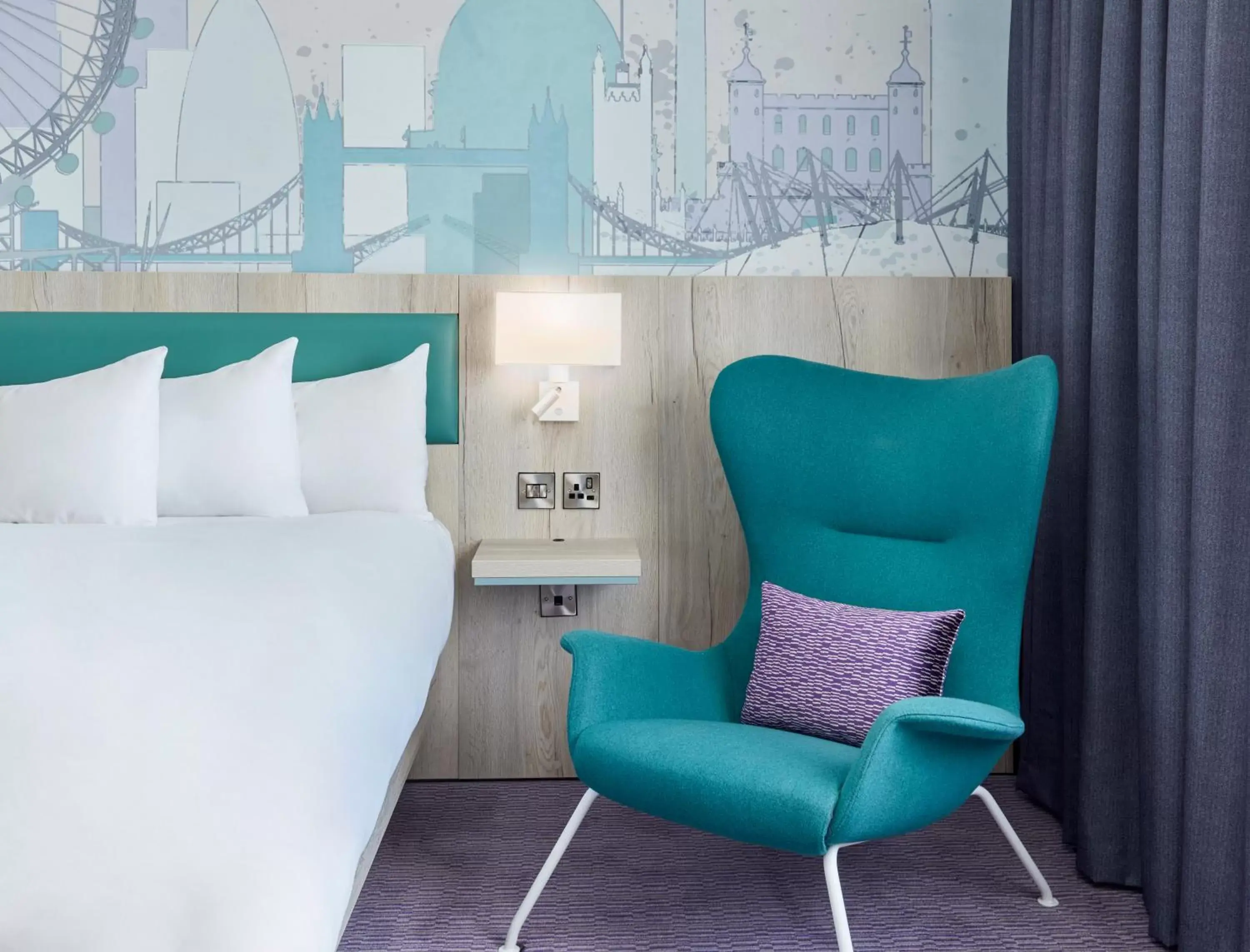 Bedroom, Bed in Leonardo Hotel London Croydon - formerly Jurys Inn