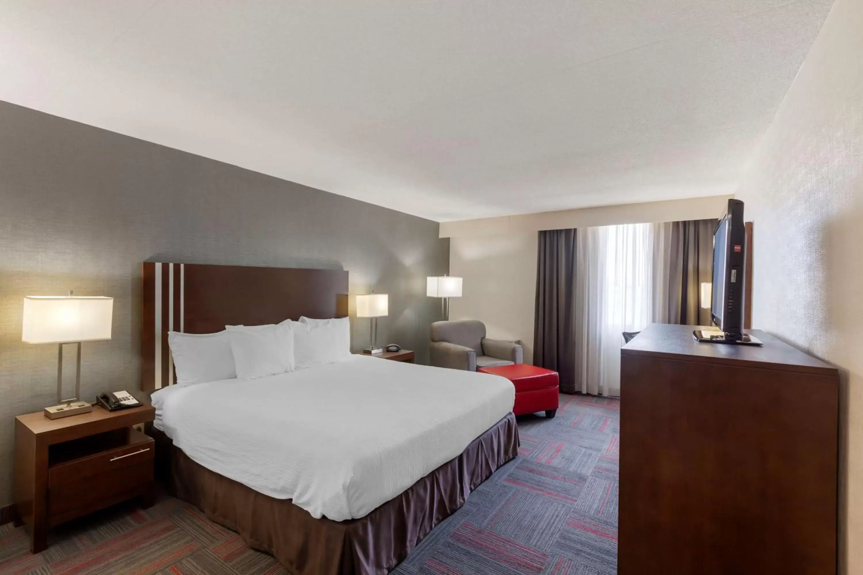 Bedroom, Bed in Best Western Plus Toronto Airport Hotel