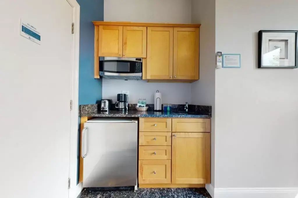 Kitchen/Kitchenette in Charming Studio in Boston Brownstone, #44