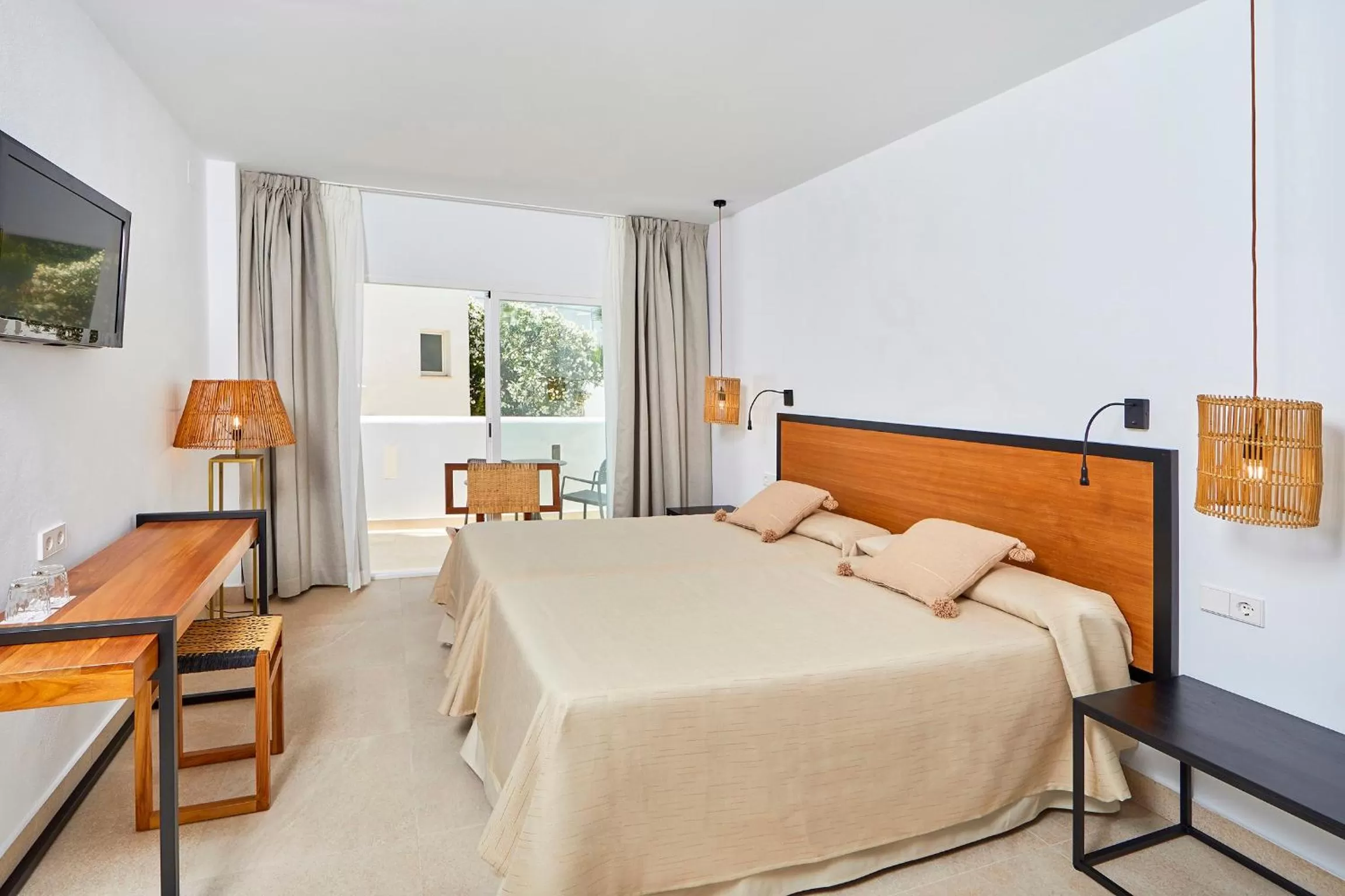 Bedroom, Bed in FERGUS Conil Park