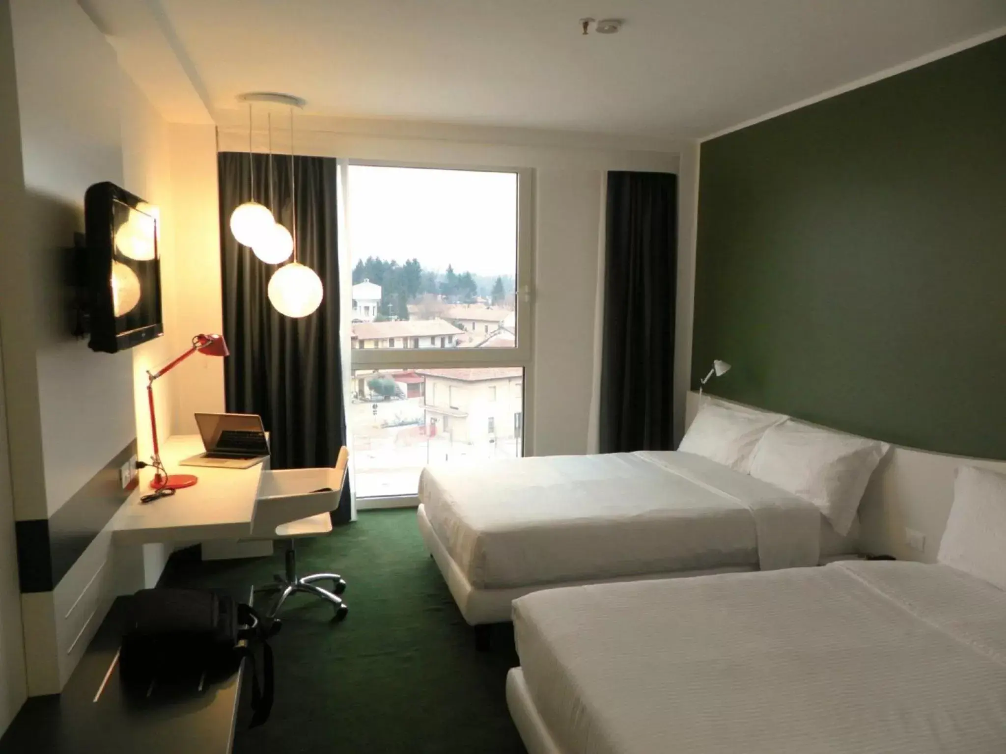 Photo of the whole room in Idea Hotel Milano Malpensa Airport