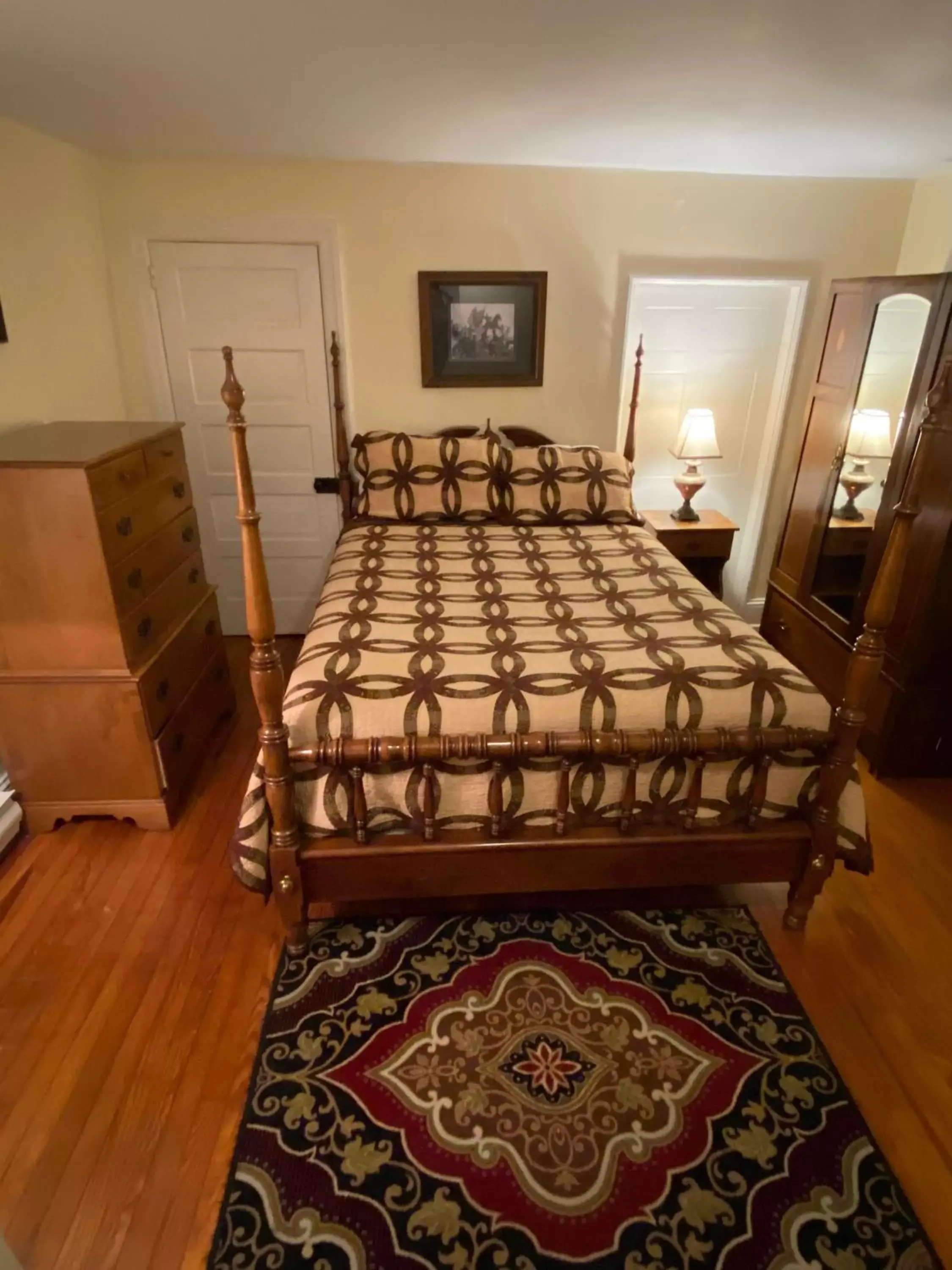 Bed in The Inn at Lincoln Square Bed in The Inn at Lincoln Square