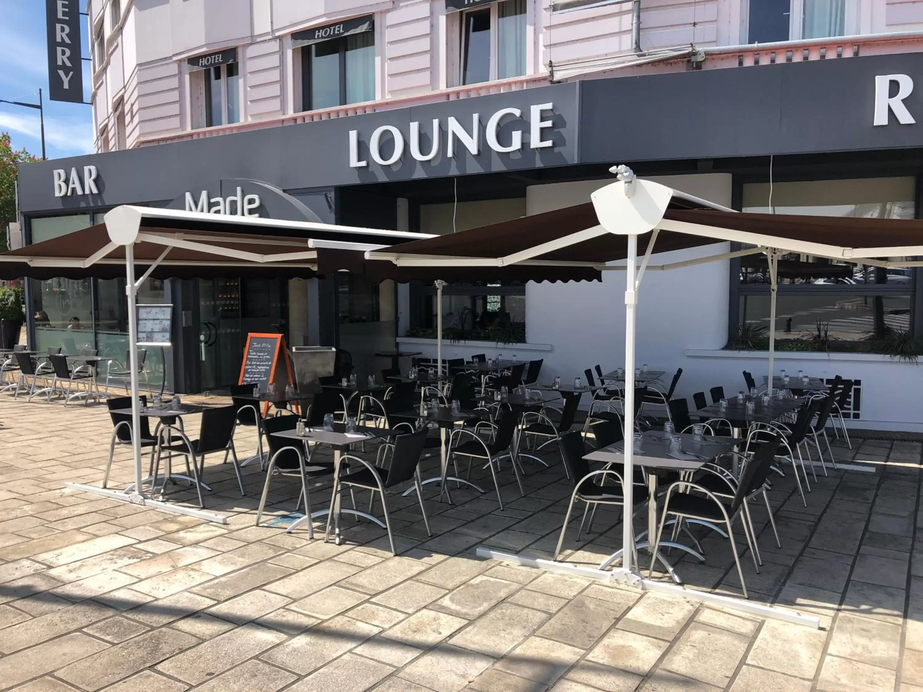 Restaurant/places to eat in Hôtel The Originals City Le Berry - proche centre-ville - Gare - parking - recharge véhicule Restaurant/places to eat in Hôtel The Originals City Le Berry - proche centre-ville - Gare - parking - recharge véhicule