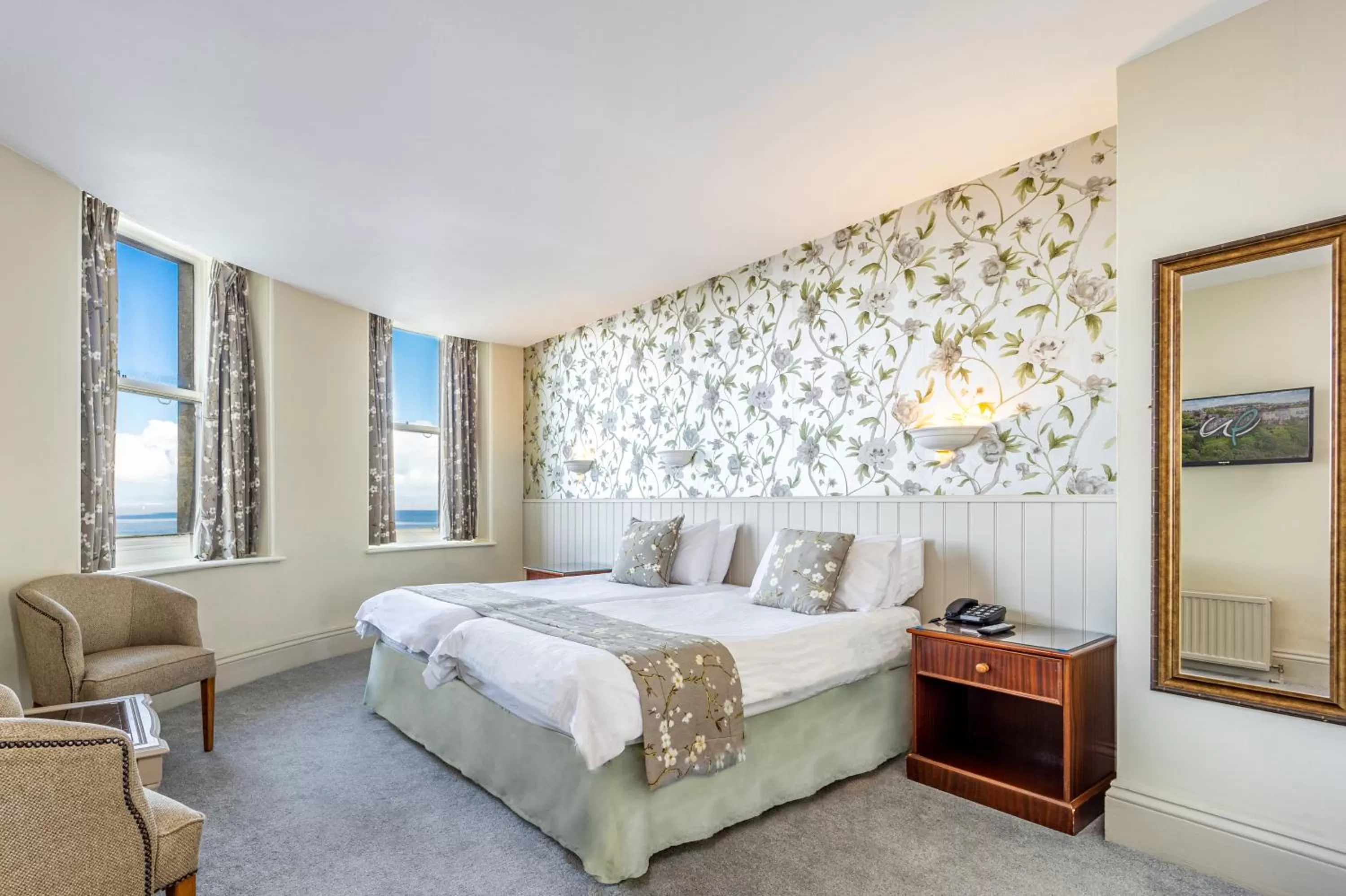 Bedroom, Bed in Best Western Walton Park Hotel