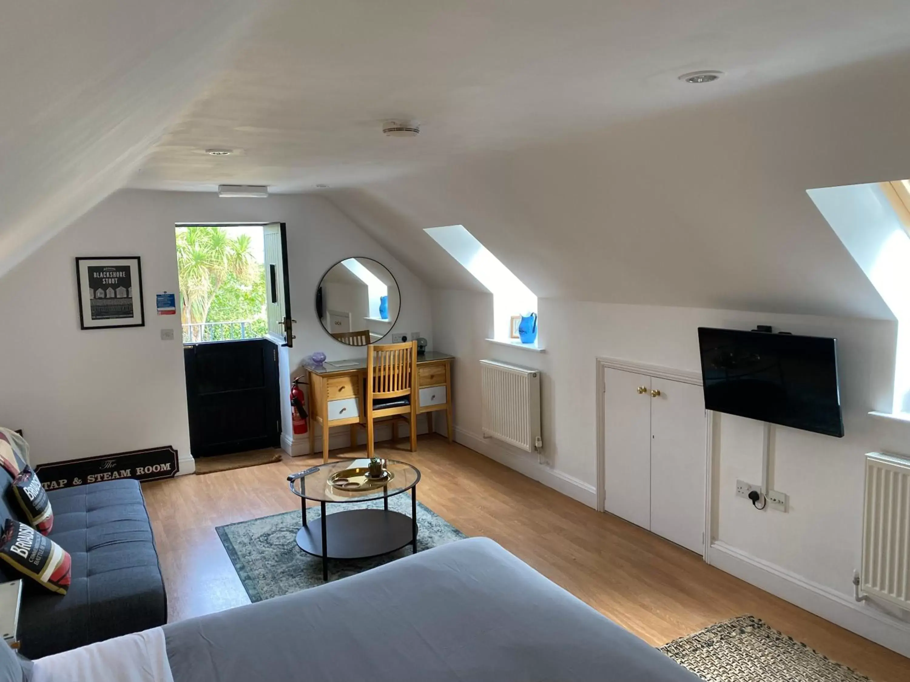 Bedroom, TV/Entertainment Center in The Cherry Tree