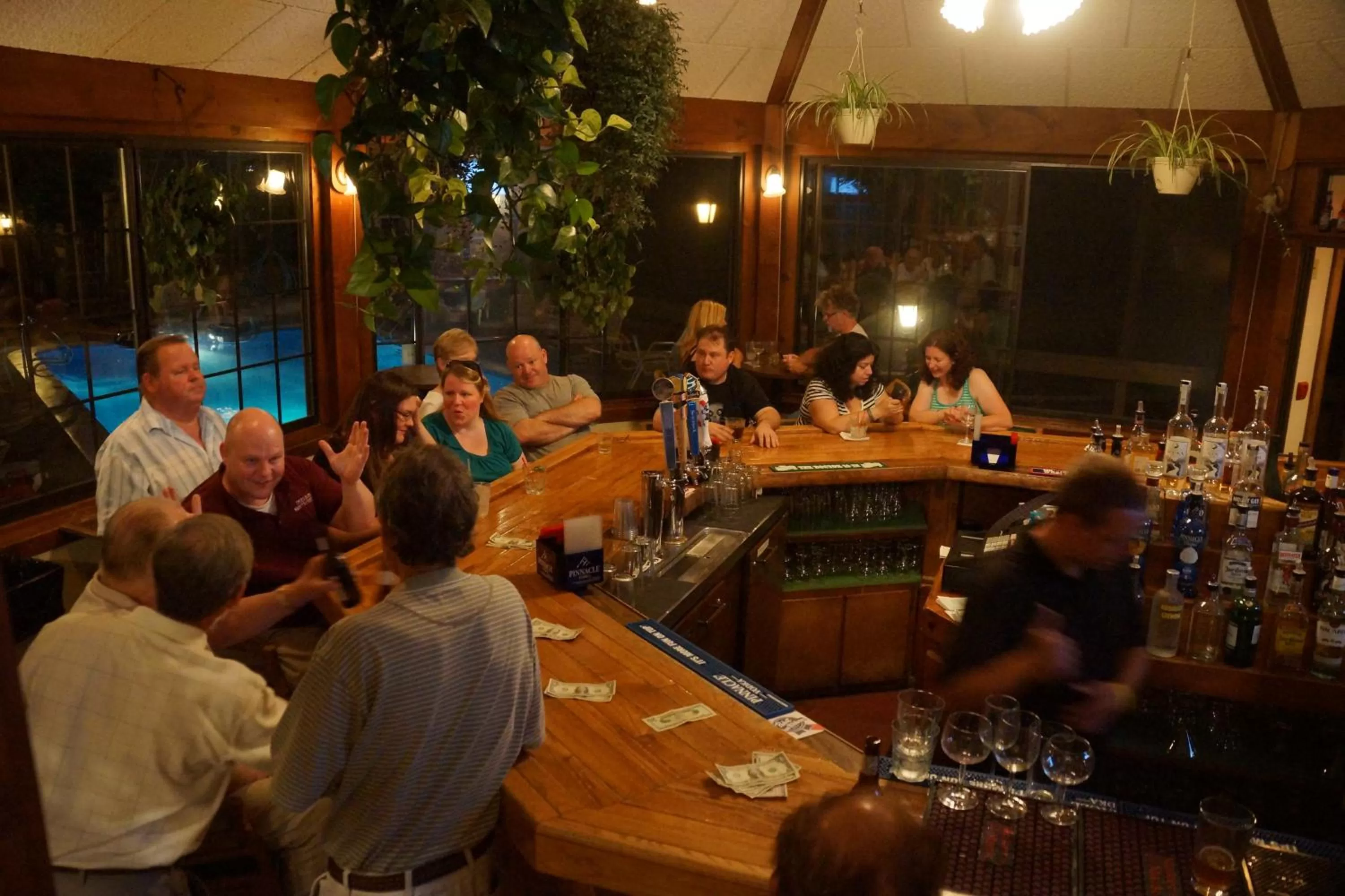 Restaurant/places to eat in Summit Lodge