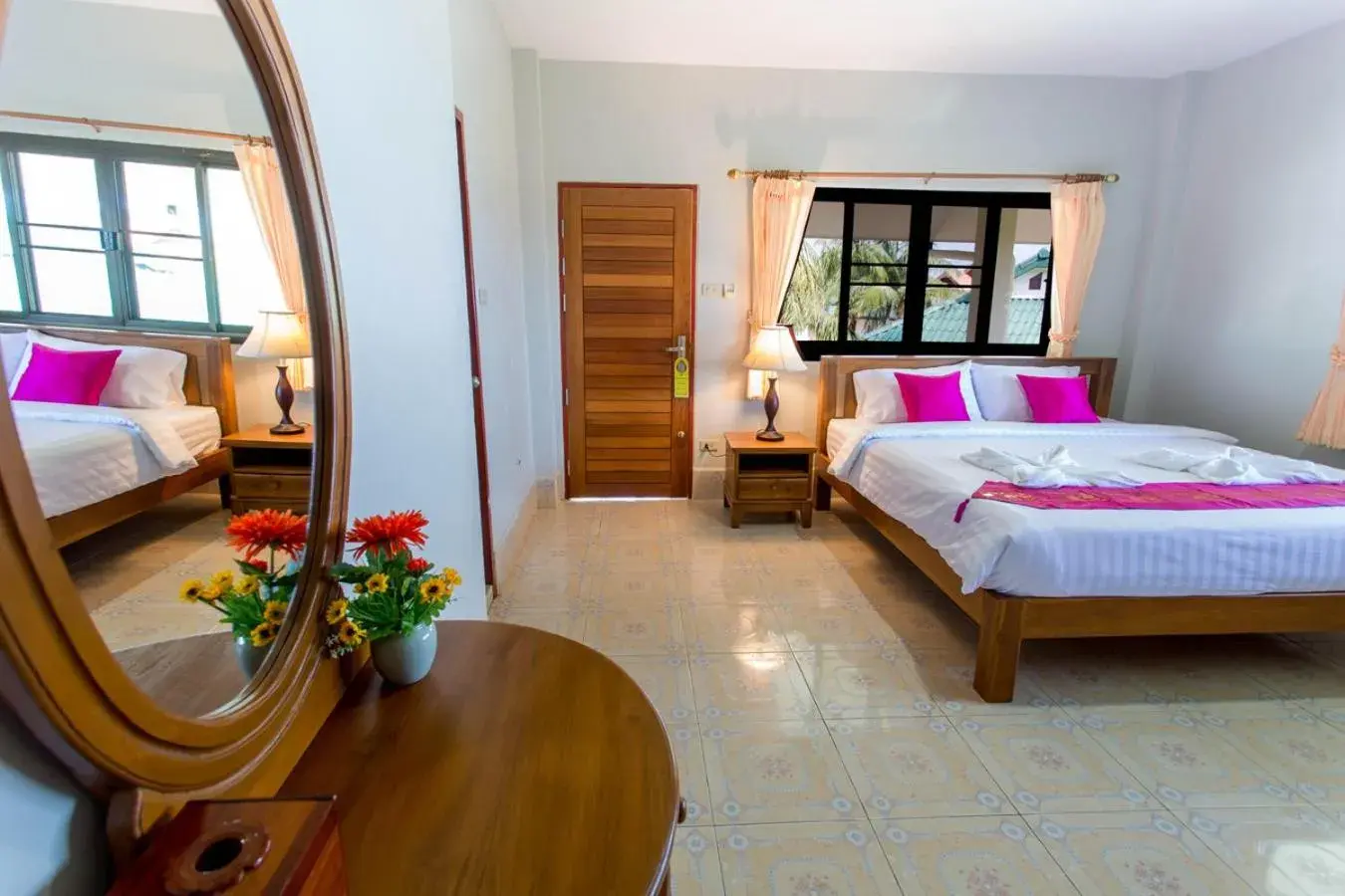 Deluxe Double Room with Balcony and Sea View in Samui Reef View Resort