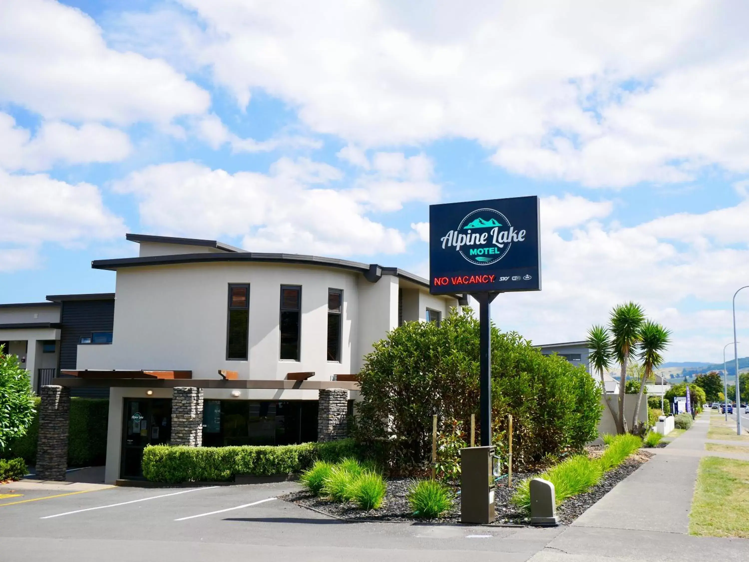 Property Building in Alpine Lake Motel