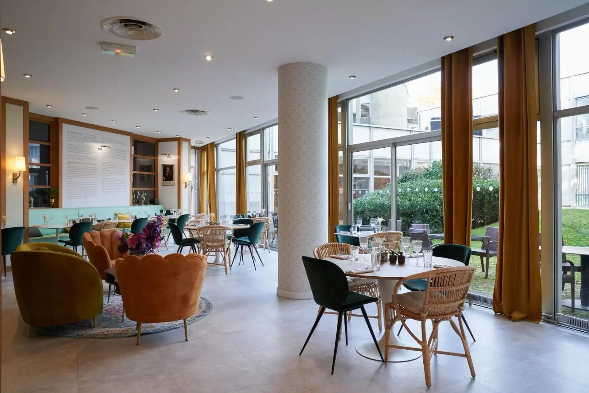 Restaurant/places to eat in Best Western Plus Paris Saclay Restaurant/places to eat in Best Western Plus Paris Saclay