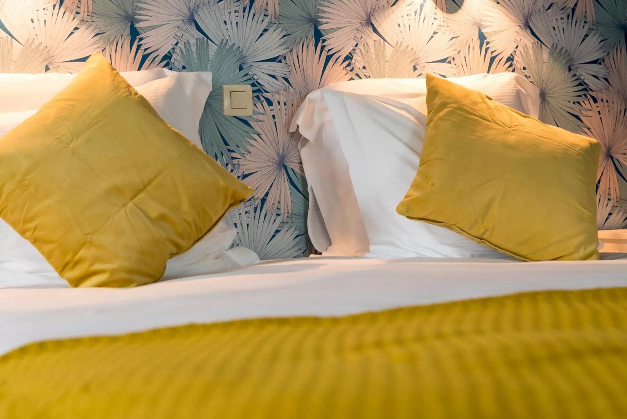 Bed in Hôtel Imperi'Ale