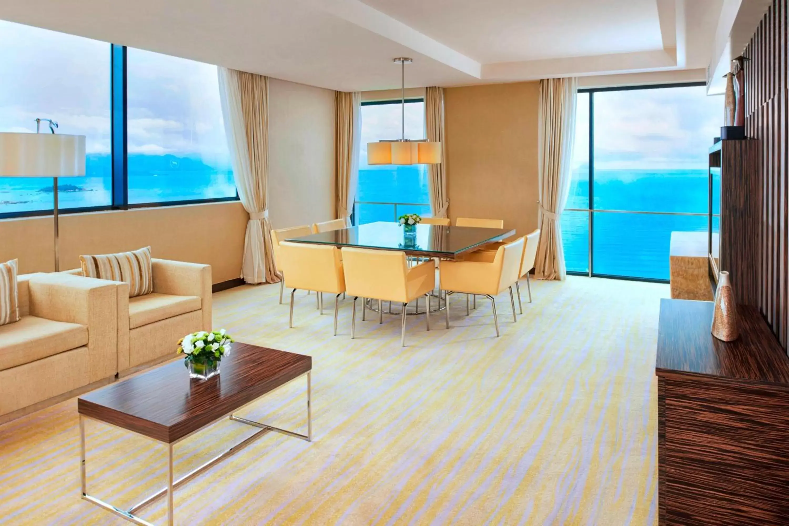 Living room, Sea View in Sheraton Nha Trang Hotel & Spa