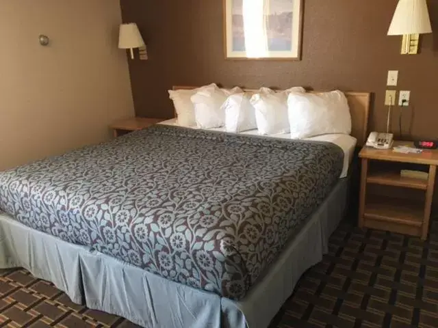 Bed in Days Inn by Wyndham Hurricane/Zion National Park Area