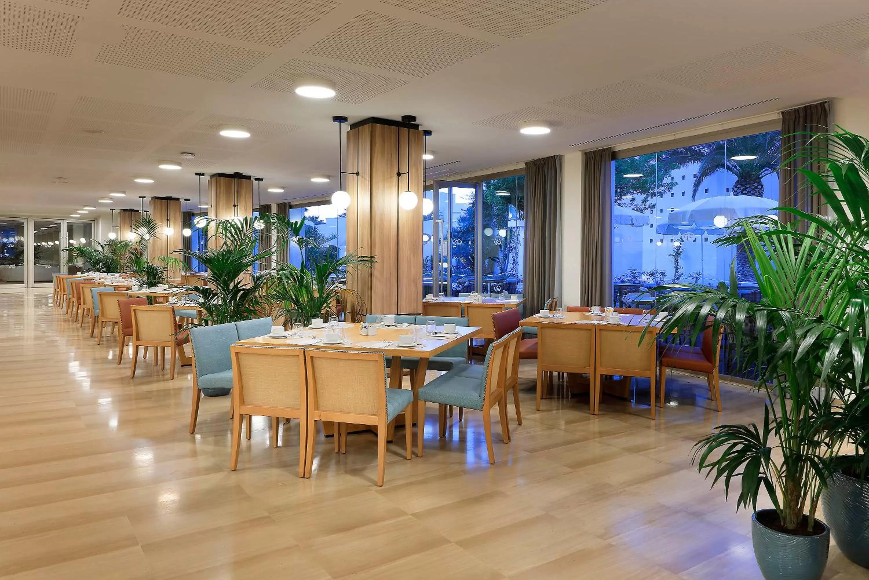 Restaurant/places to eat in Grand Palladium Select Palace Ibiza - All Inclusive