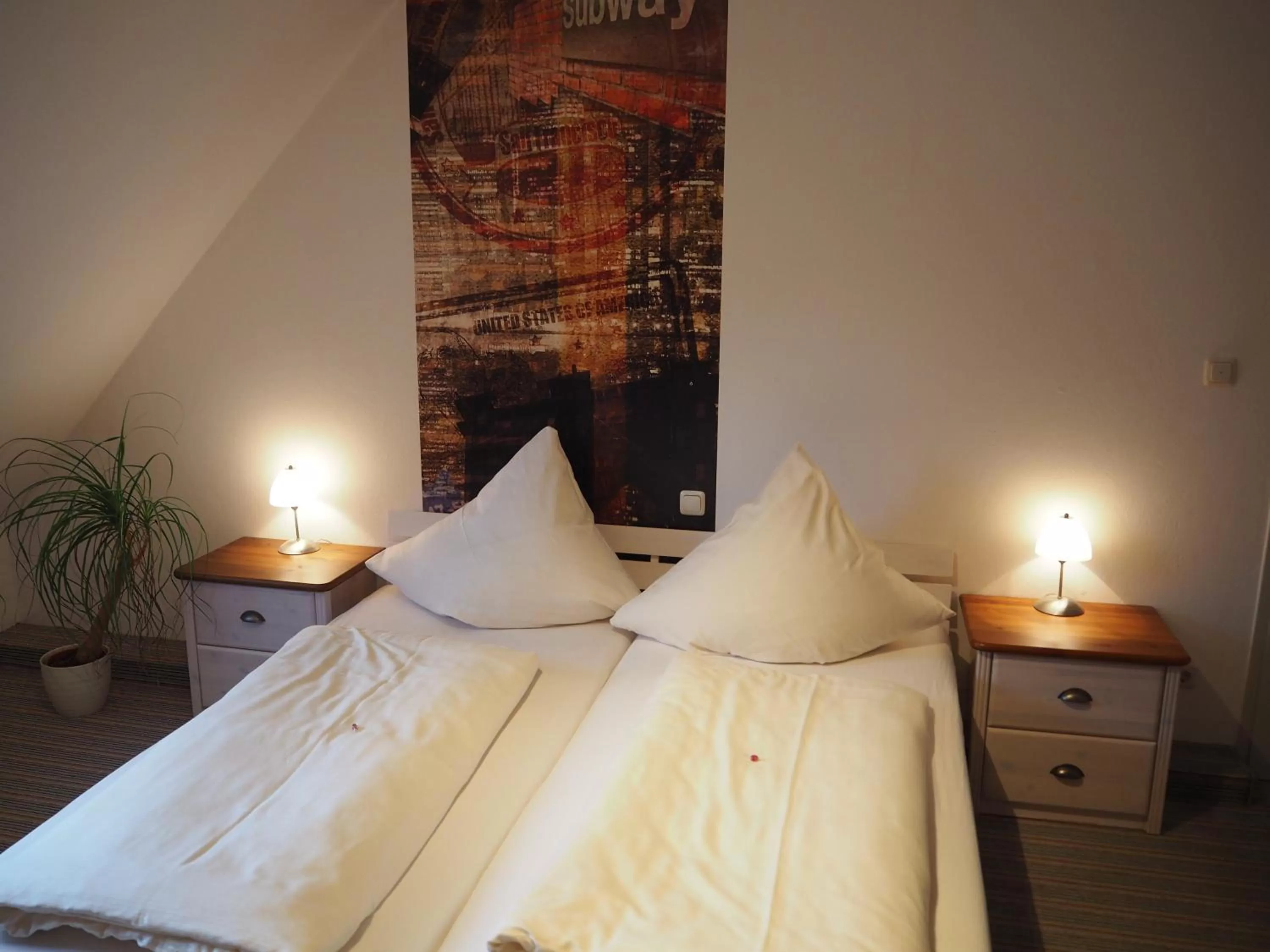 Photo of the whole room, Bed in PaGa - Parkgaststaette