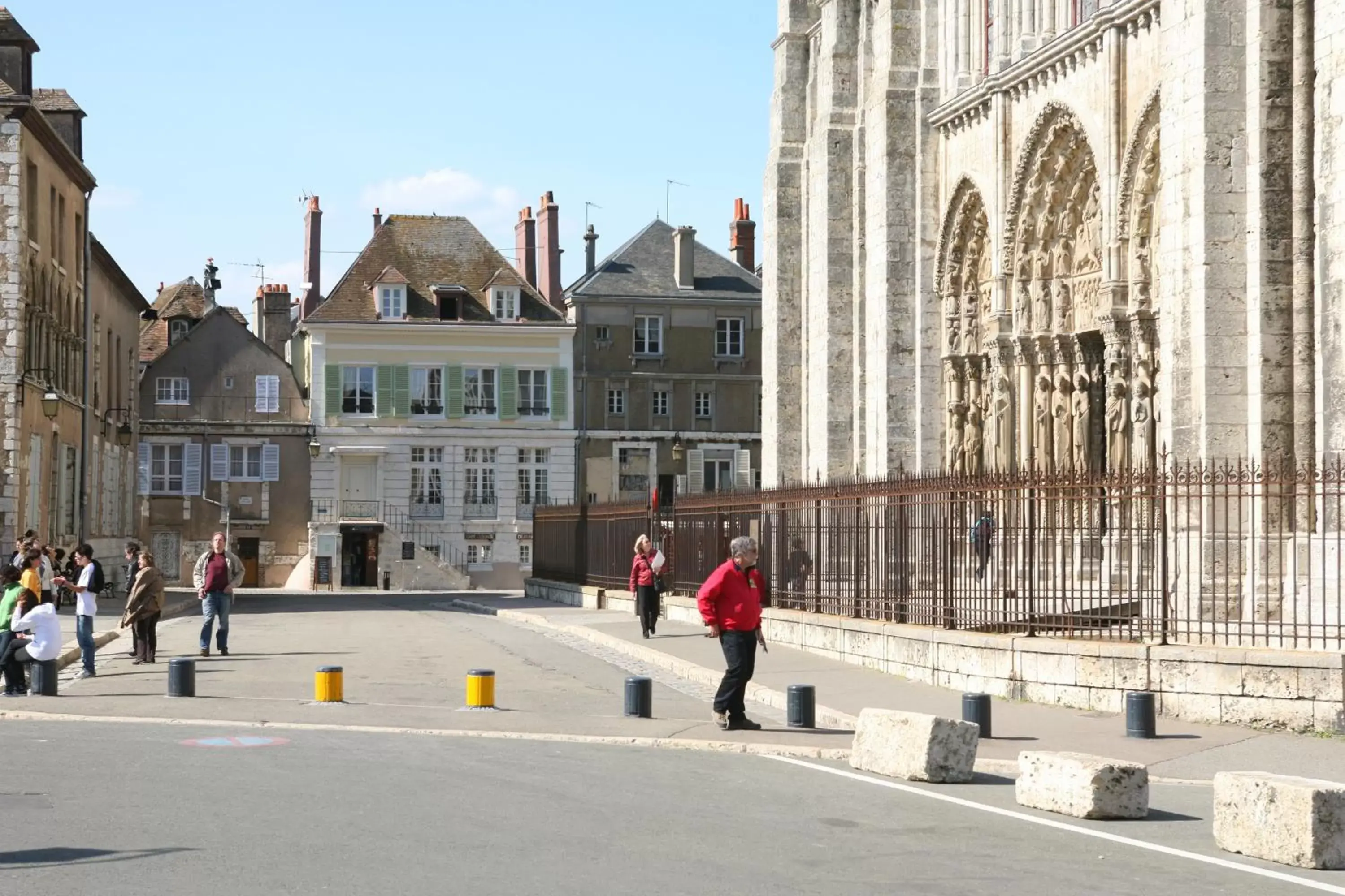 Facade/entrance in Le Parvis