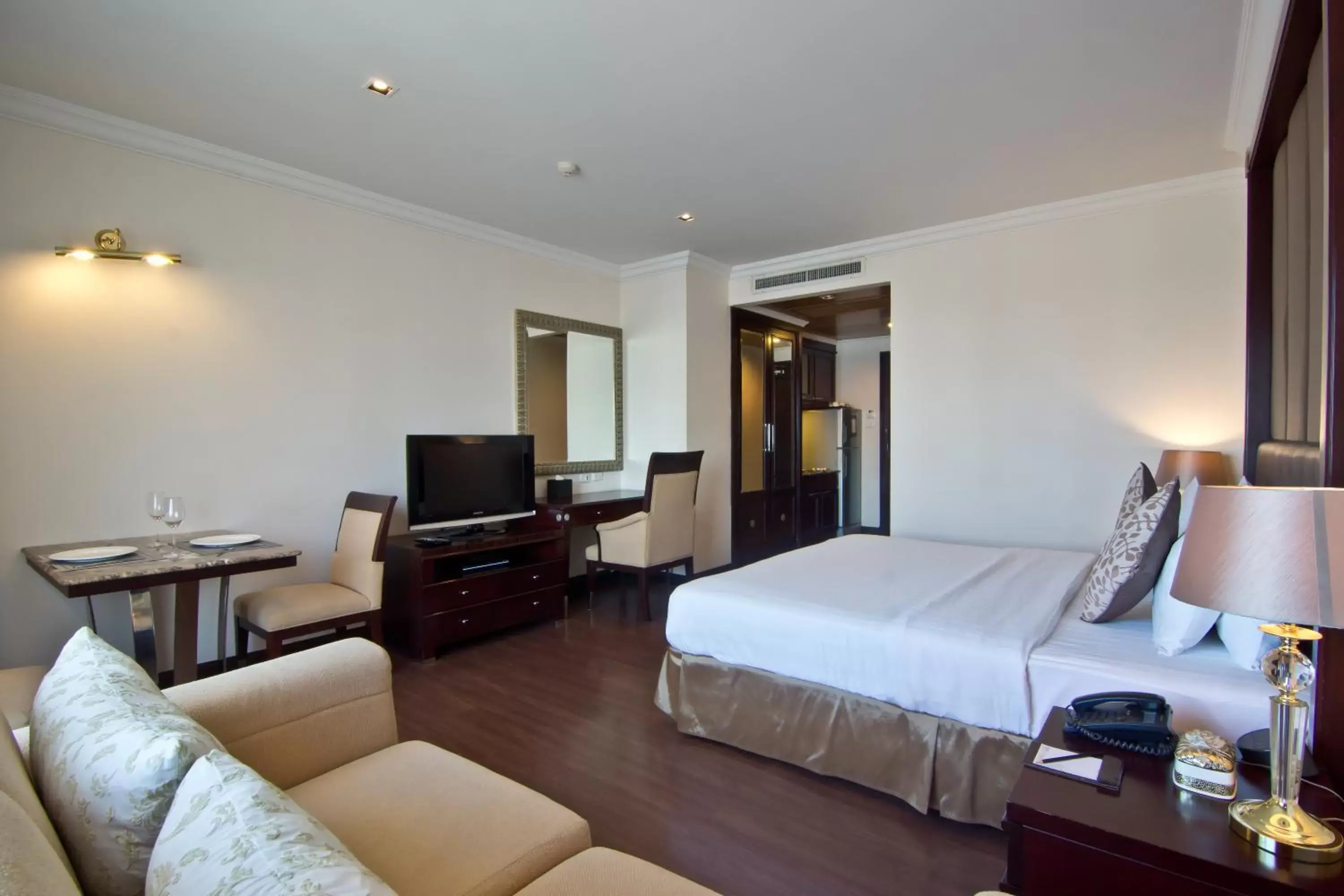 Photo of the whole room, Bed in LK Residence Photo of the whole room, Bed in LK Residence