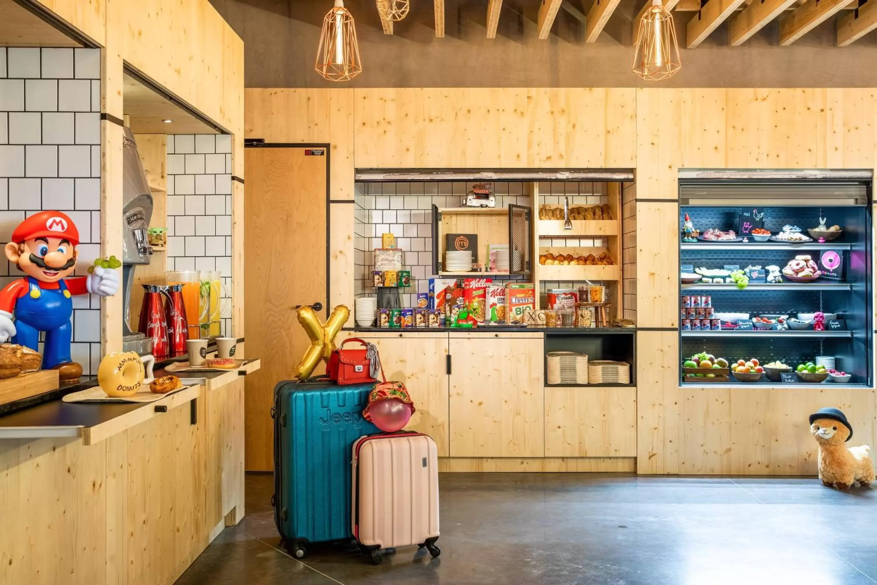 Breakfast, Kitchen/Kitchenette in Moxy Bordeaux