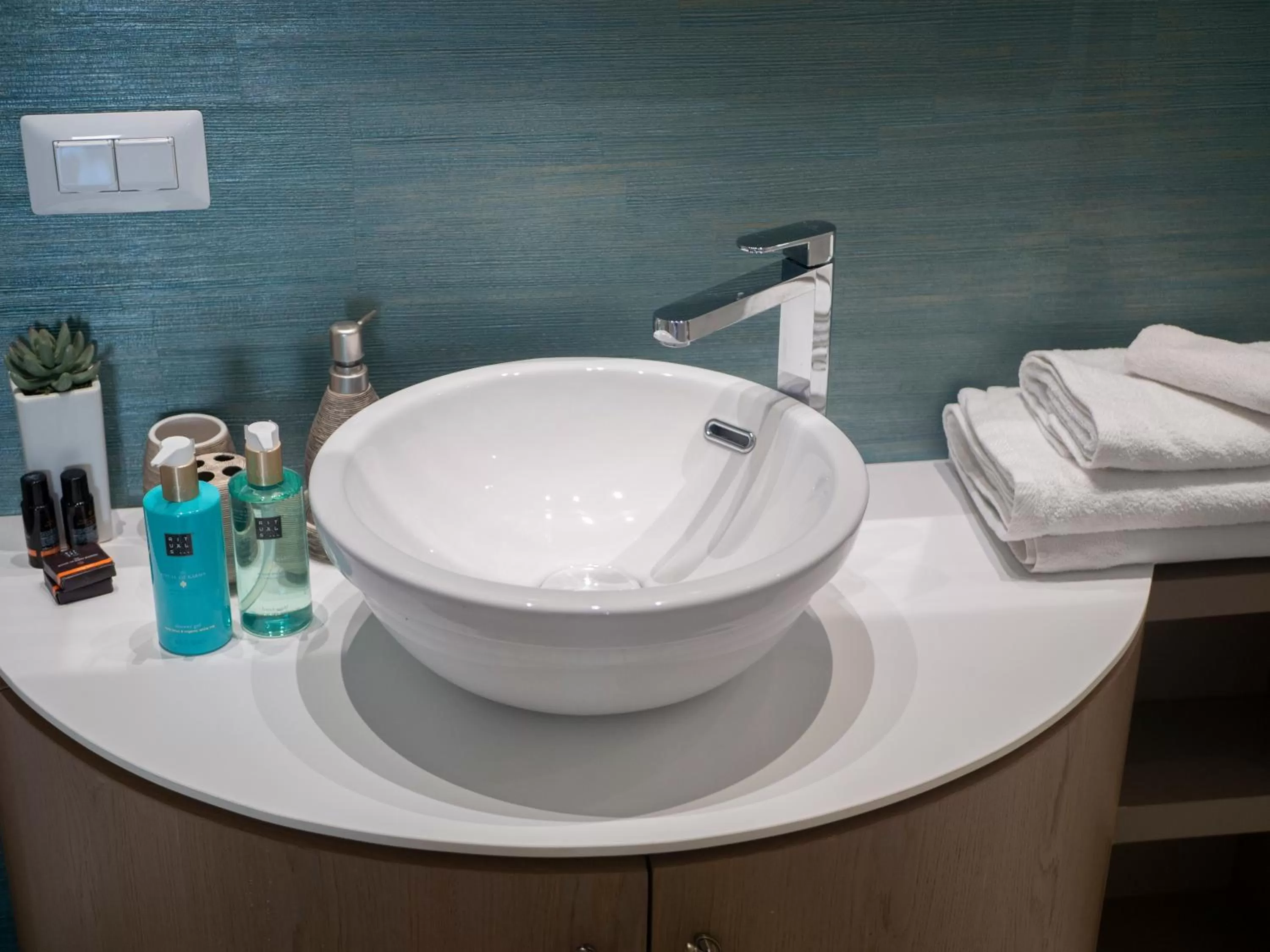 Bathroom in Apartments PERLA Budva