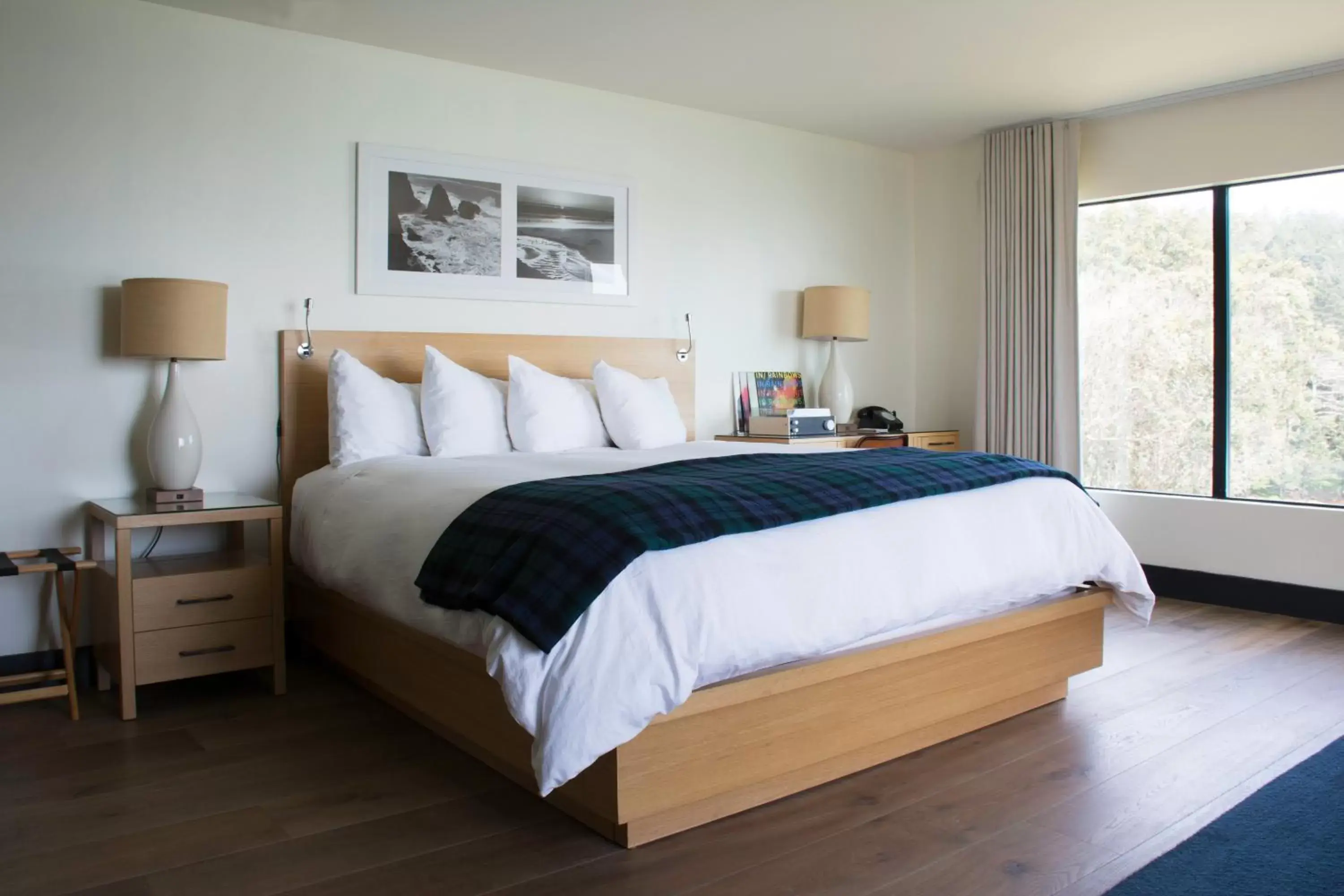 Bed in Timber Cove Resort